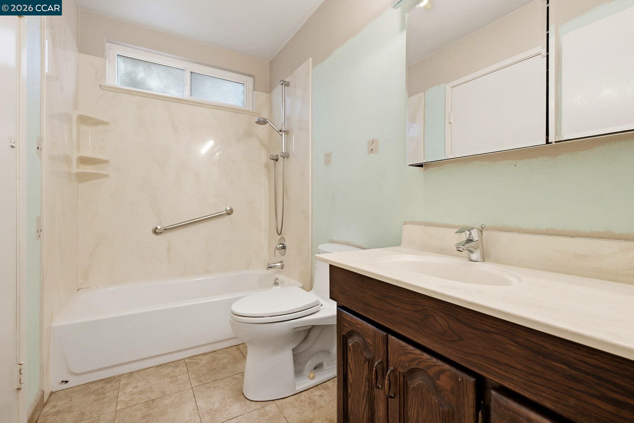 907 Lyon Ct, Concord CA 94518 — photo 12