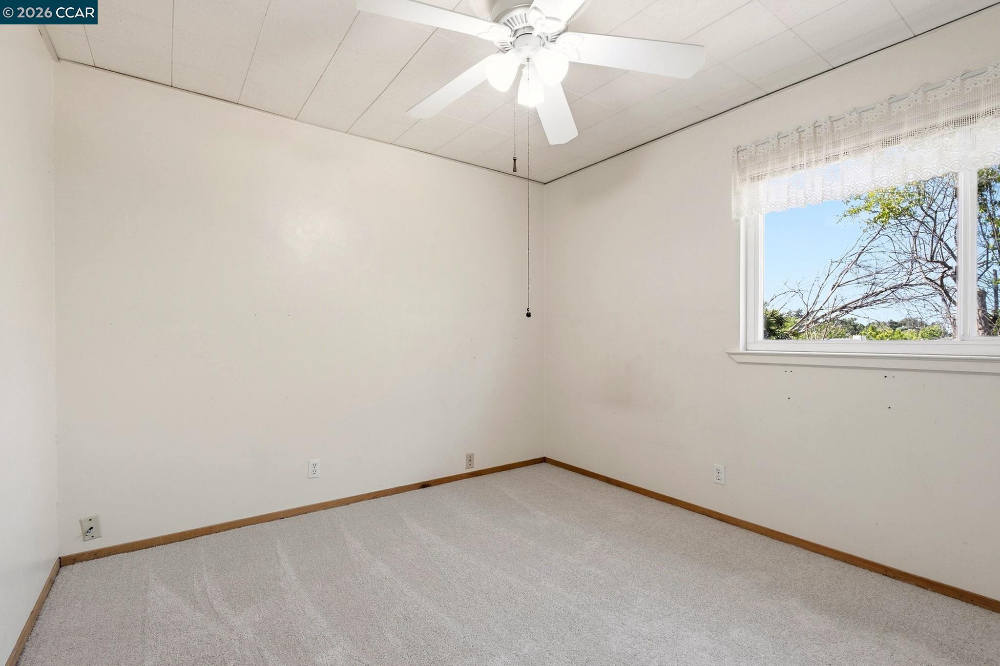 907 Lyon Ct, Concord CA 94518 — photo 17