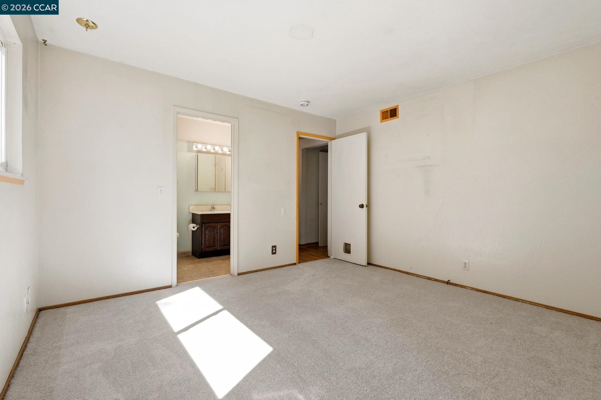 907 Lyon Ct, Concord CA 94518 — photo 10