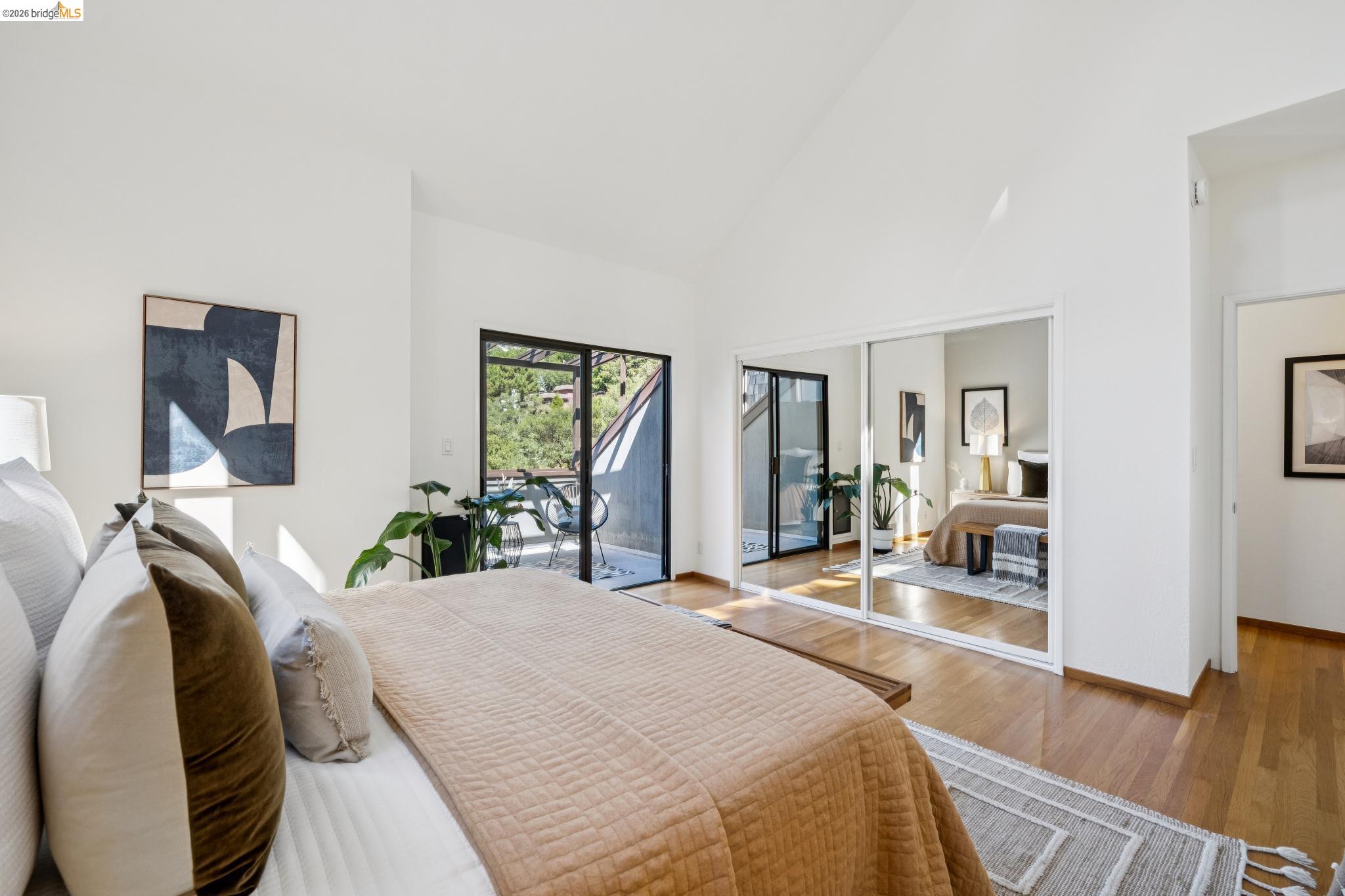 6474 Oakwood Dr, Oakland CA 94611 — photo 25