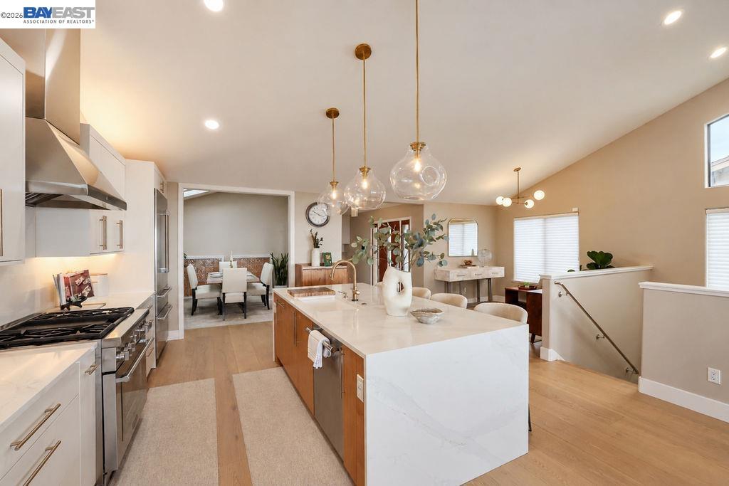 8 Starview Dr, Oakland CA 94618 — photo 12