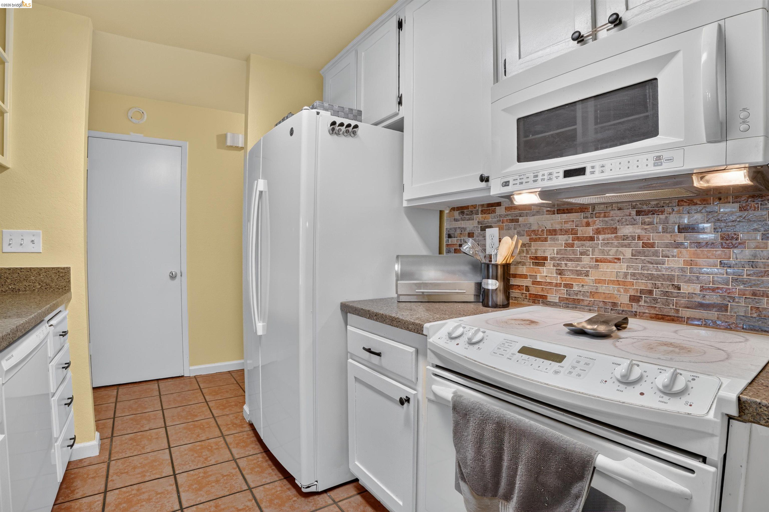 109 Peppermill Ln, Pittsburg, CA 94565 photo 14