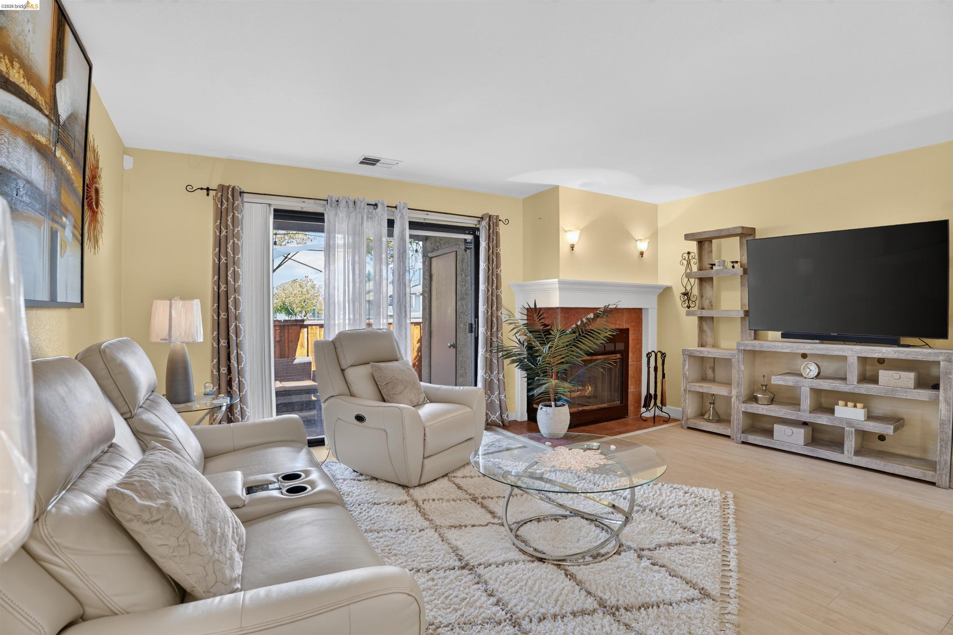 109 Peppermill Ln, Pittsburg, CA 94565 photo 4