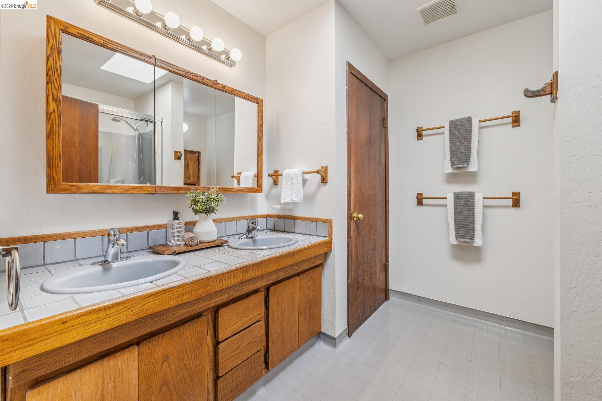 6334 Kensington Avenue, Richmond CA 94805 — photo 40