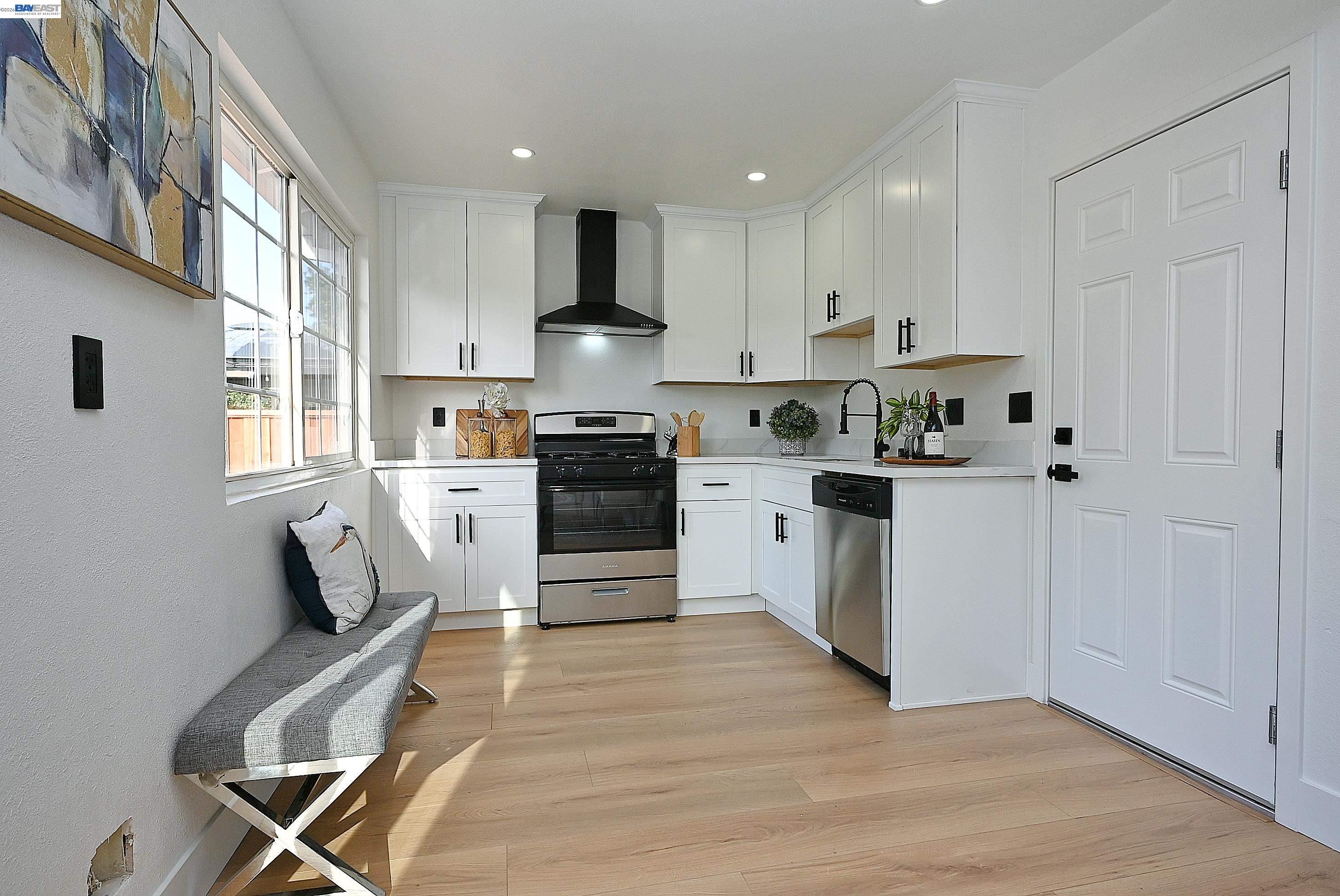 361 Tippecanoe Ave, Hayward, CA 94544 photo 5
