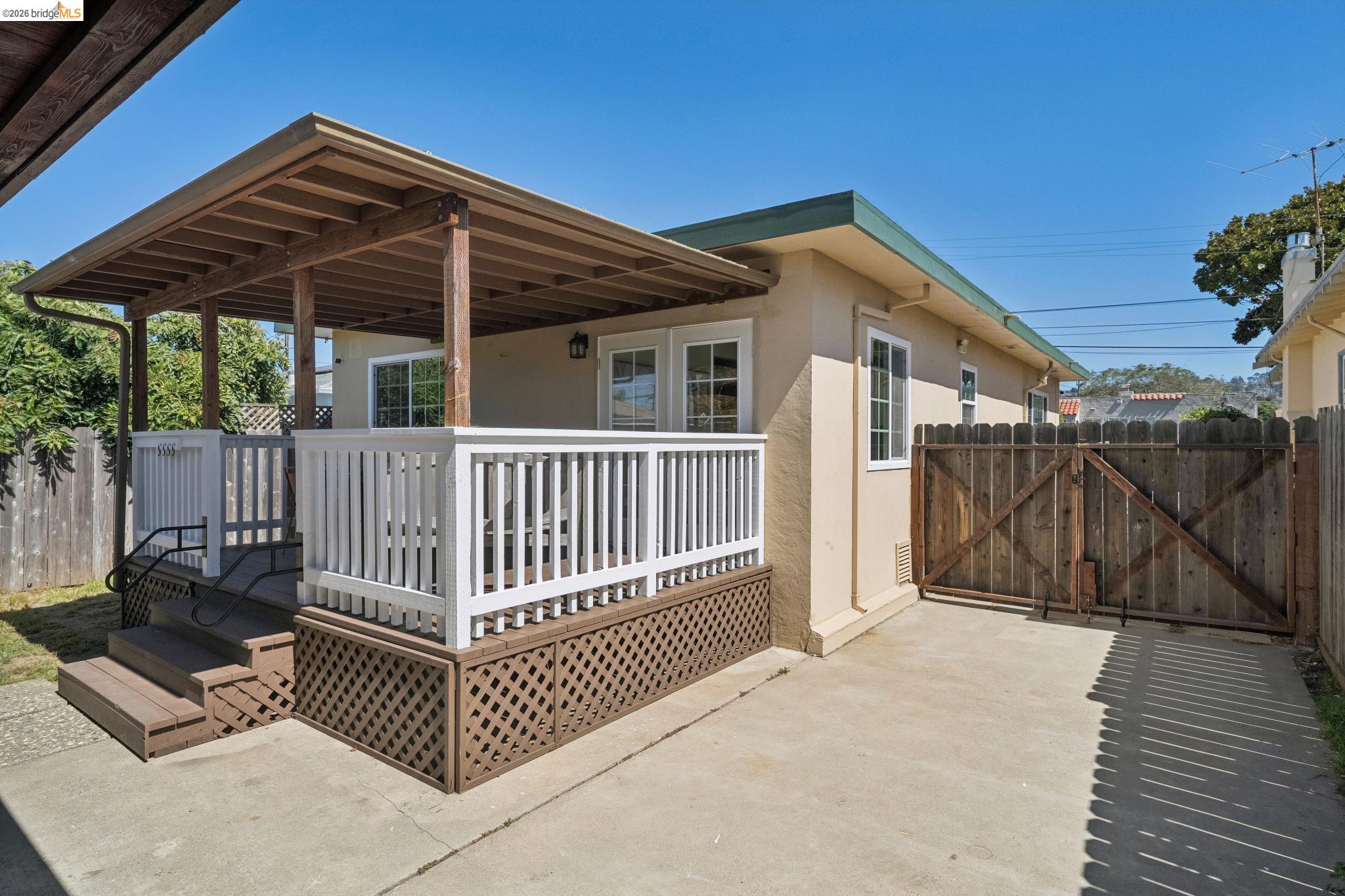727 40Th St, Richmond CA 94805 — photo 32