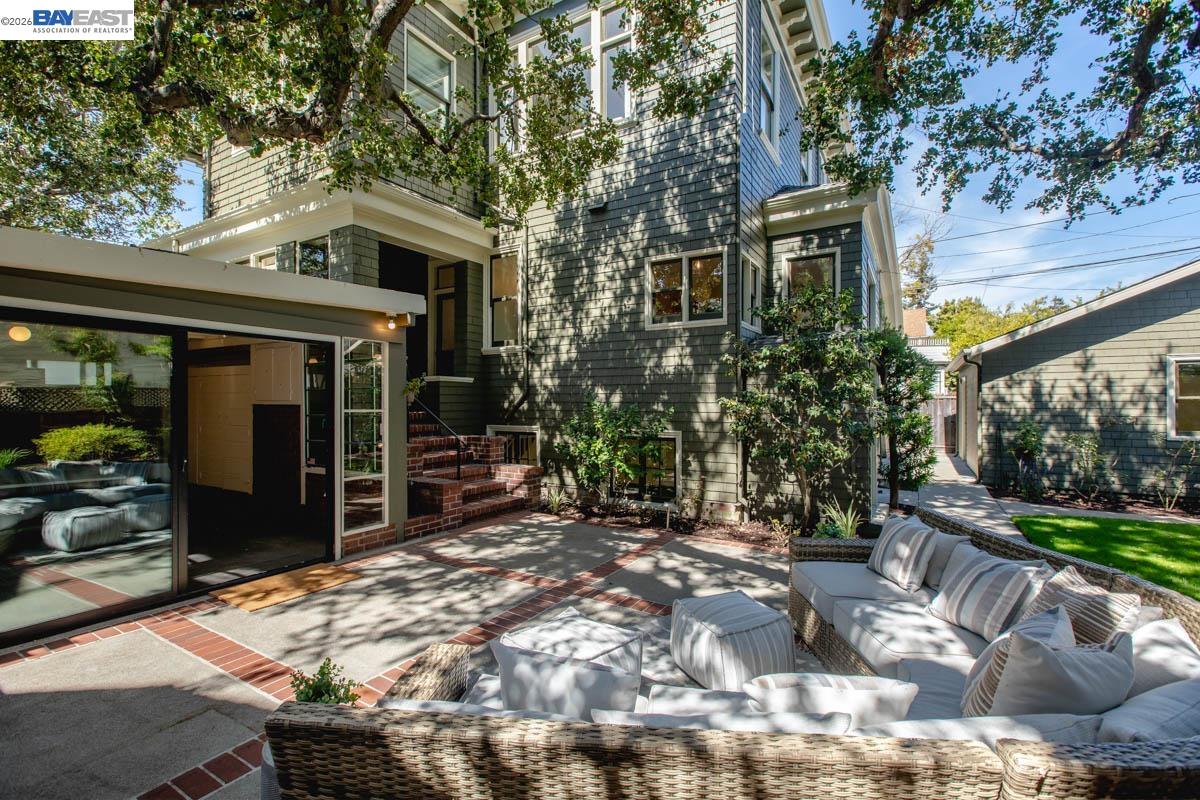 1024 Grand St, Alameda CA 94501 — photo 56