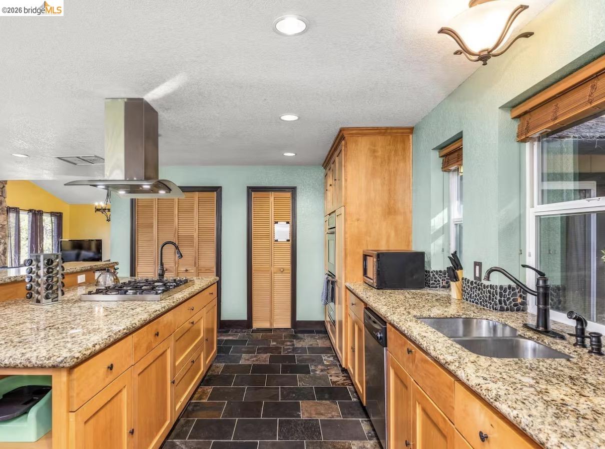 12980 Wells Fargo St, Groveland CA 95321 — photo 29