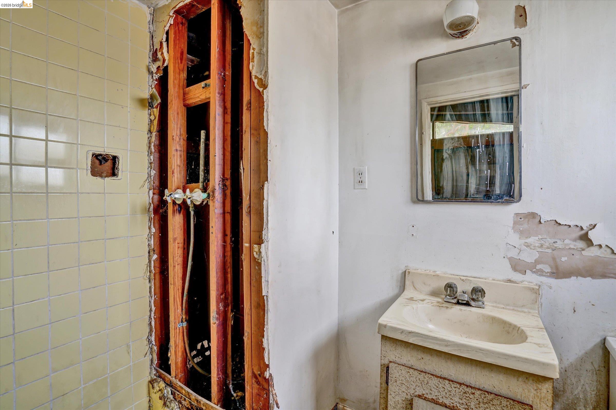 27758 La Porte Ave, Hayward CA 94545 — photo 18
