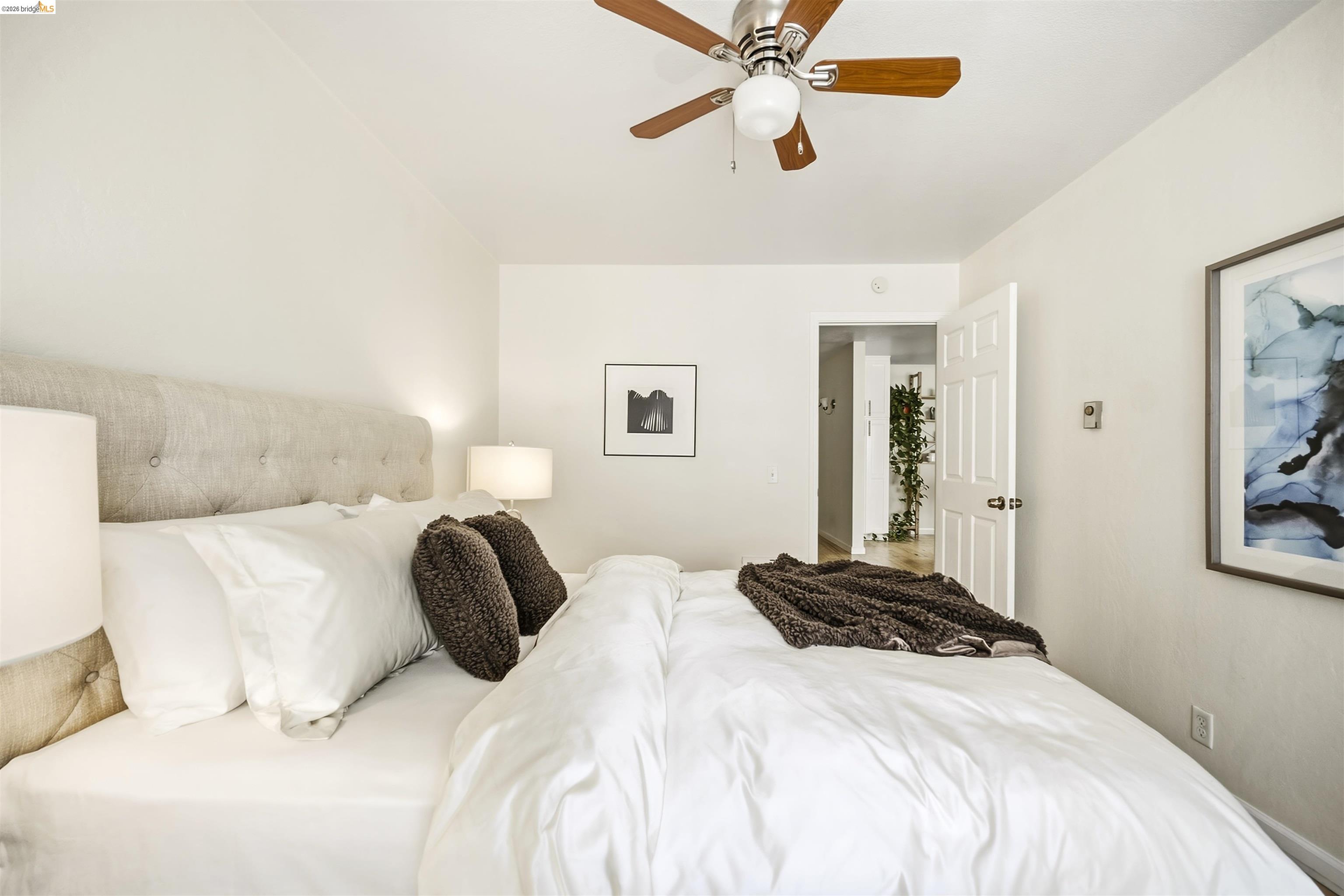 427 Lagunitas Ave # 305, Oakland CA 94610 — photo 16