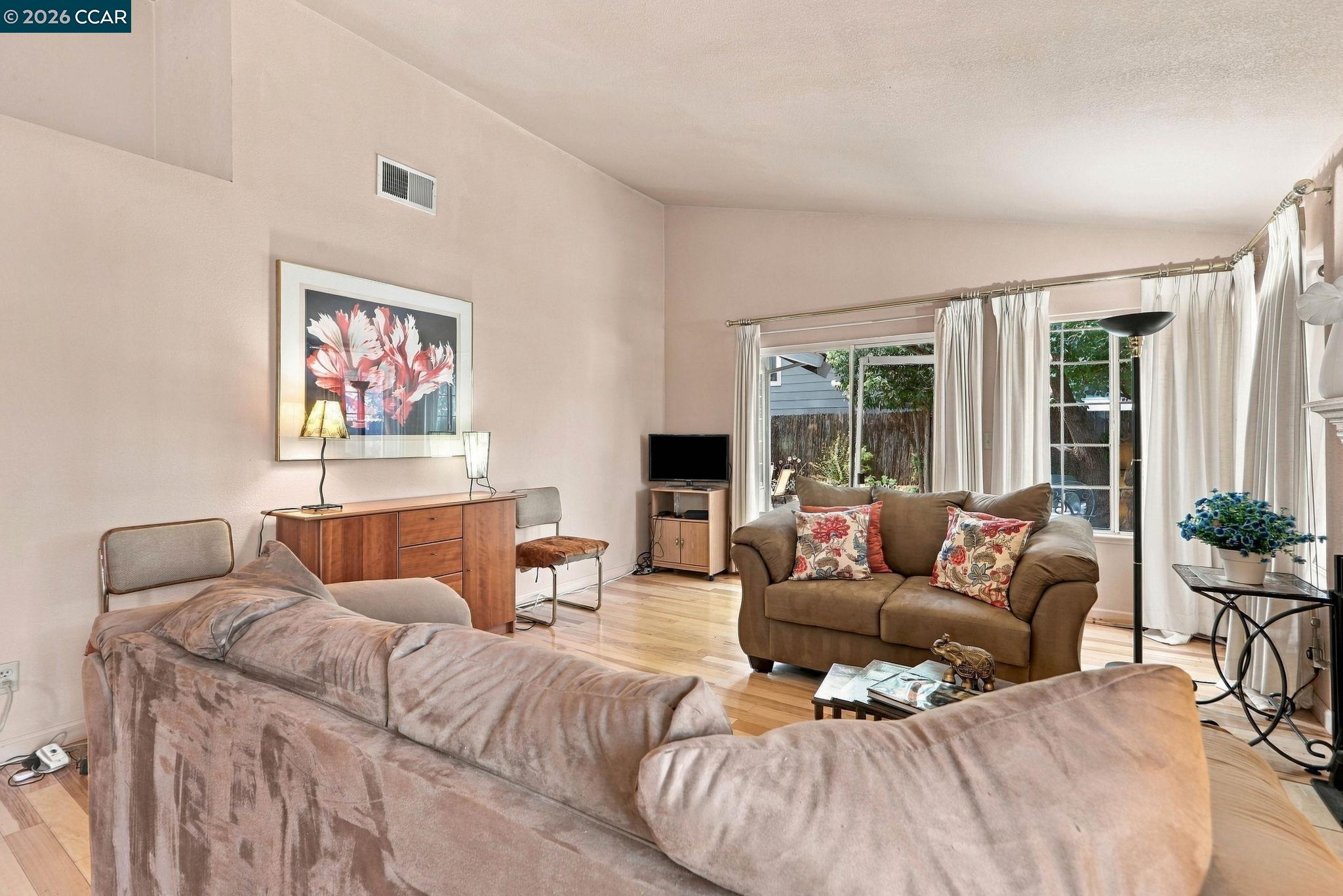 330 Aguilar Pl, Pittsburg CA 94565 — photo 9