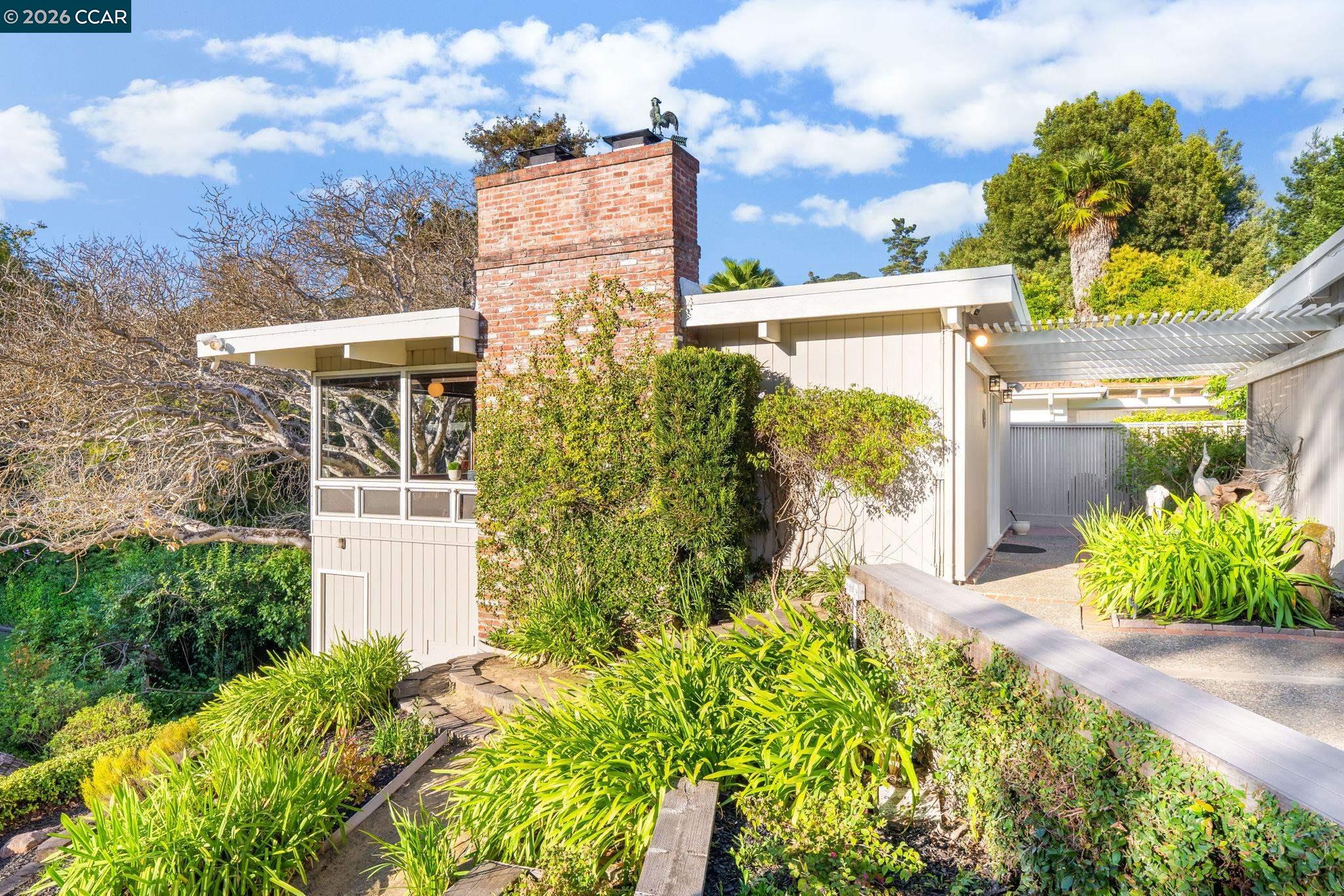 1590 Daniels Dr, San Leandro CA 94577 — photo 23