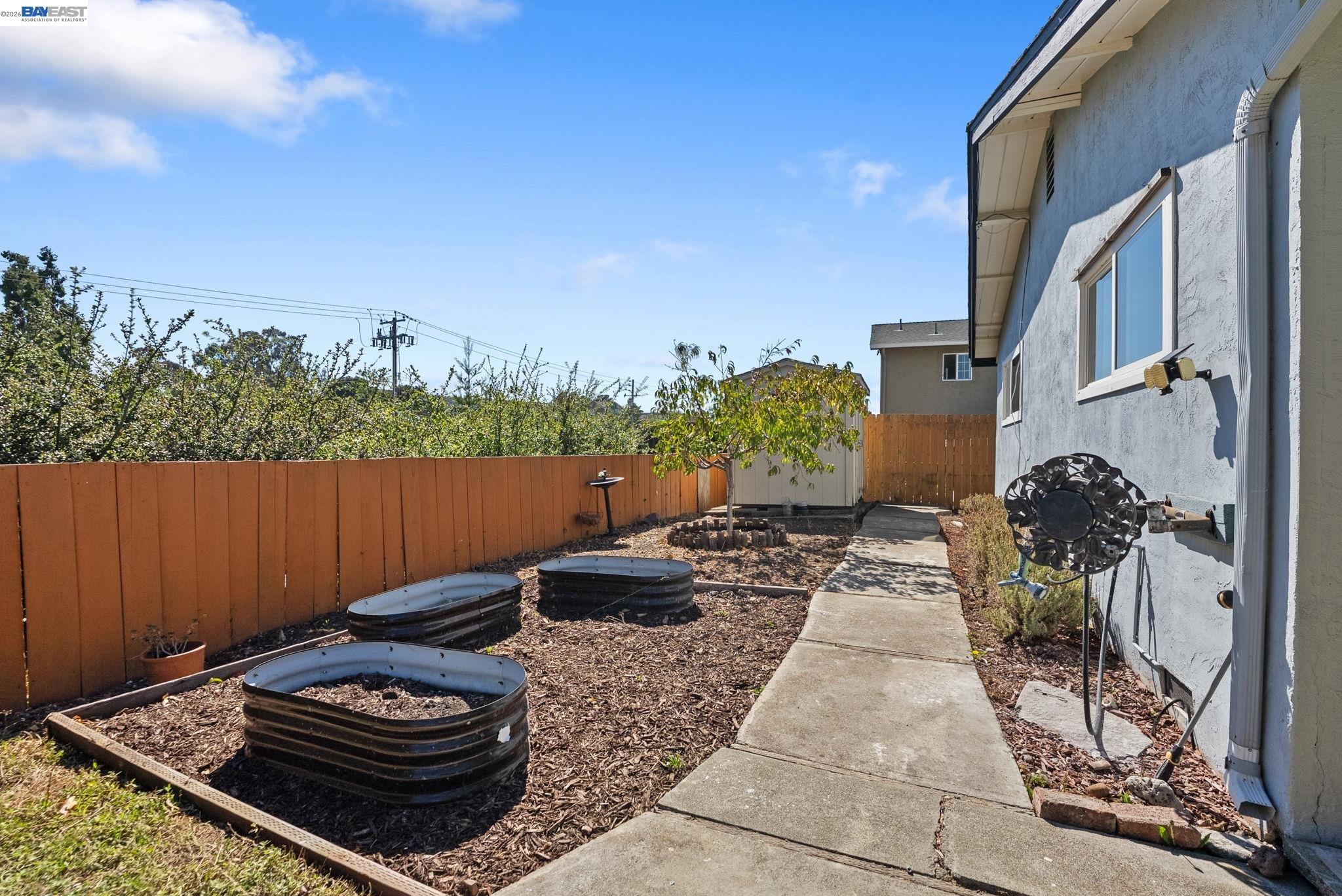 1201 Belfair Dr, Pinole CA 94564 — photo 32