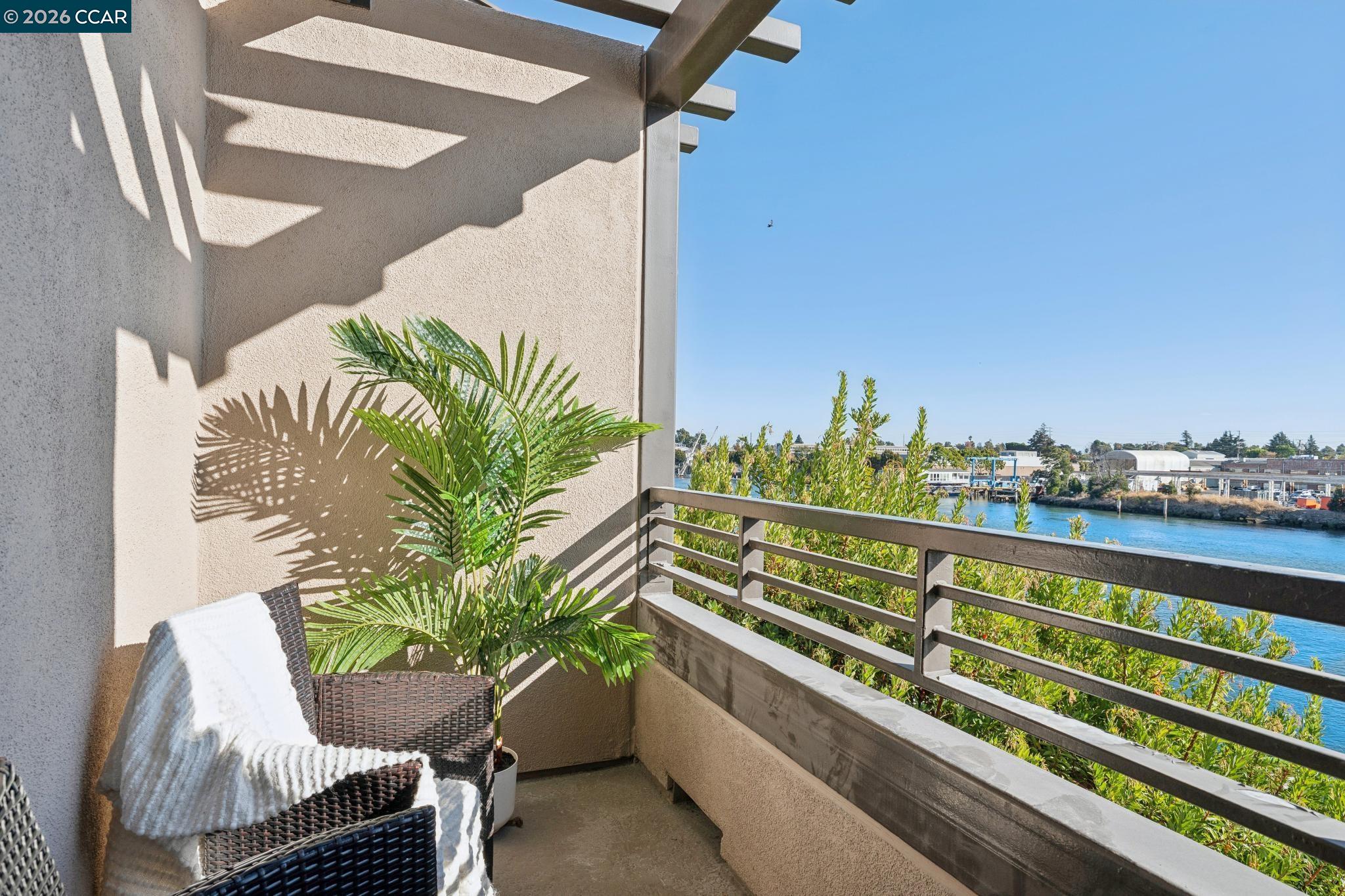 2803 Regatta Drive, Oakland CA 94601 — photo 6
