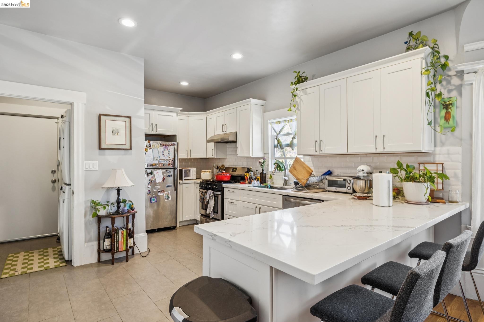 5401 Genoa, Oakland CA 94611 — photo 32