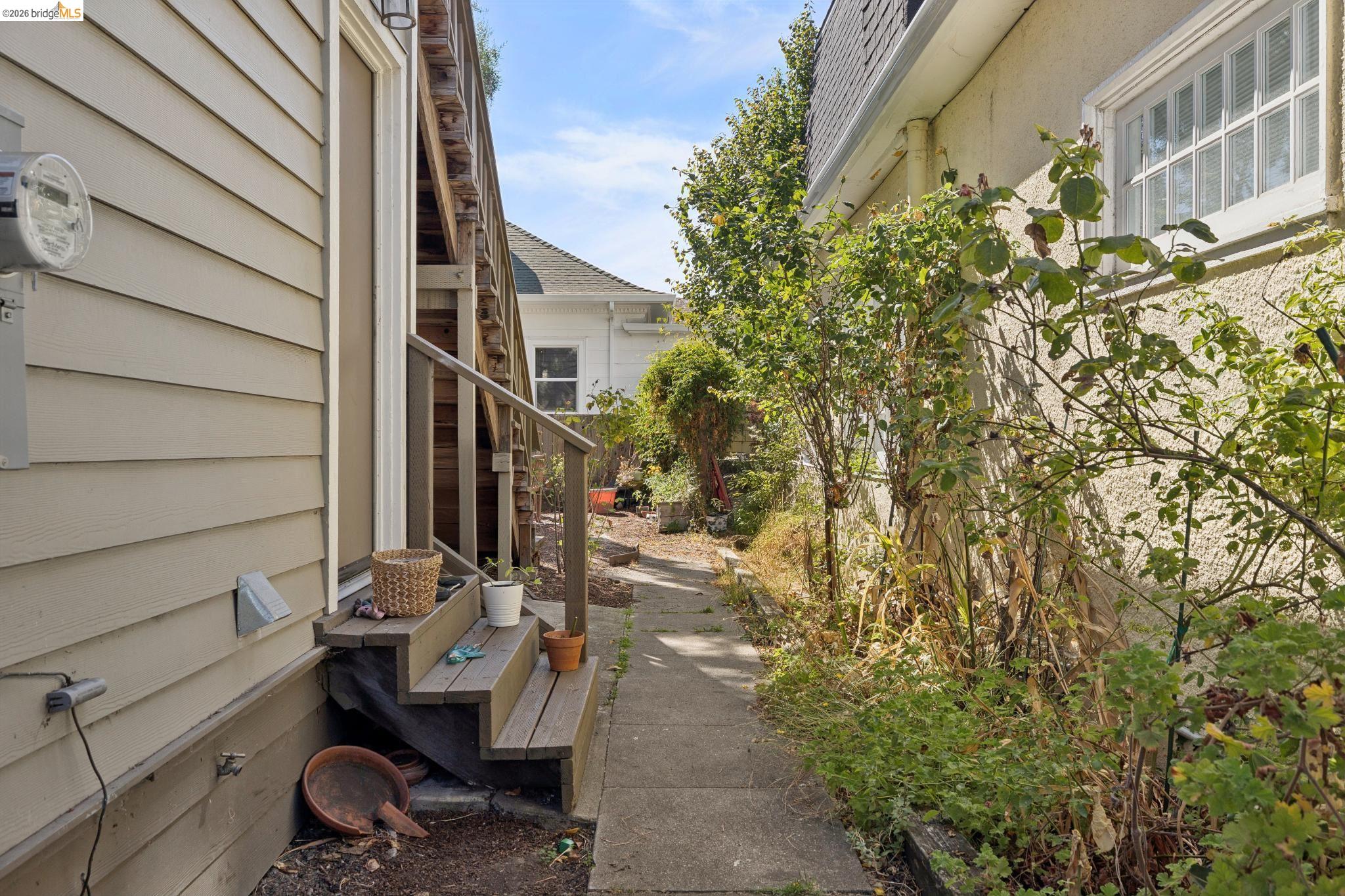 5401 Genoa, Oakland CA 94611 — photo 43