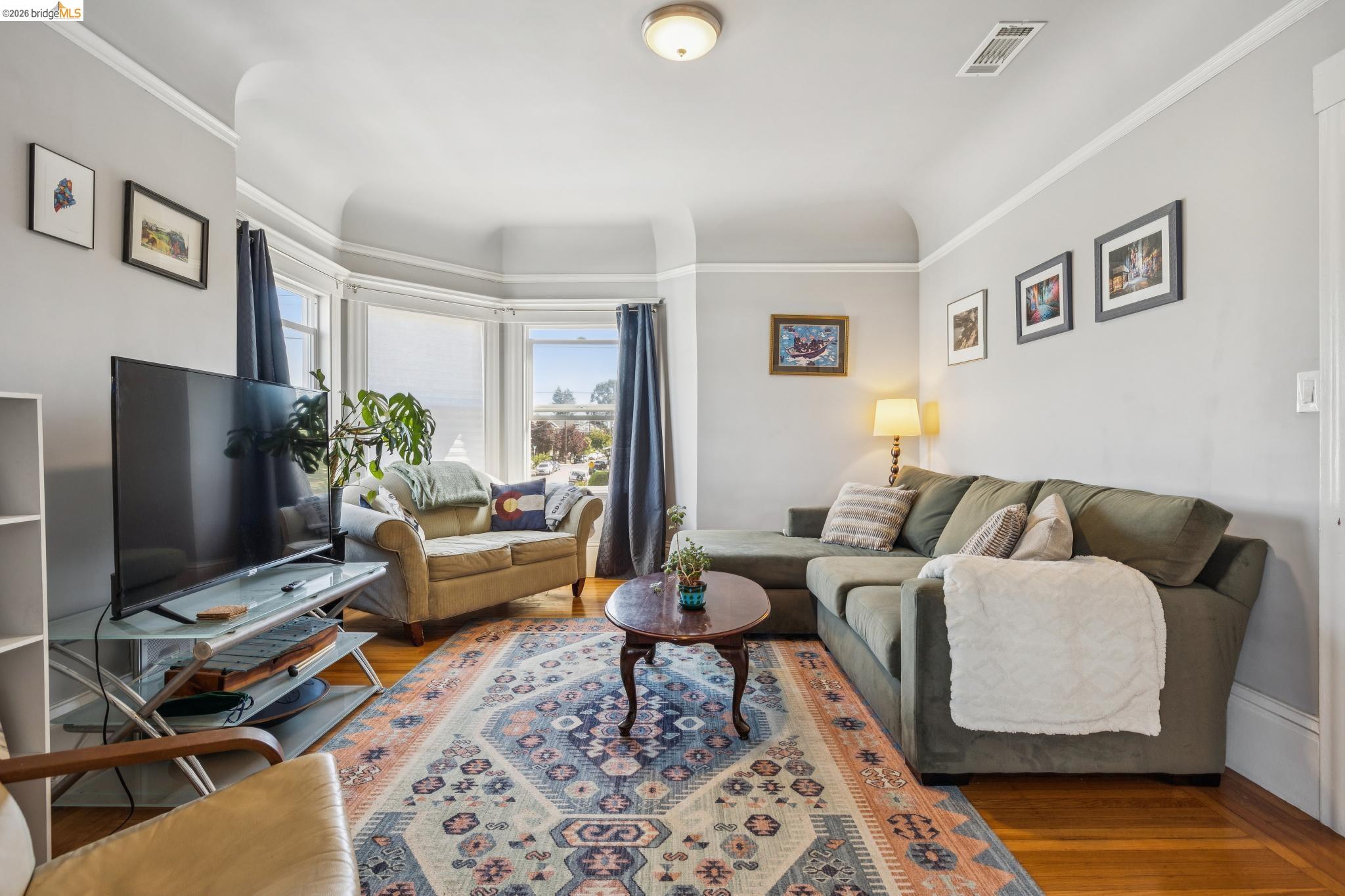 5401 Genoa, Oakland CA 94611 — photo 6