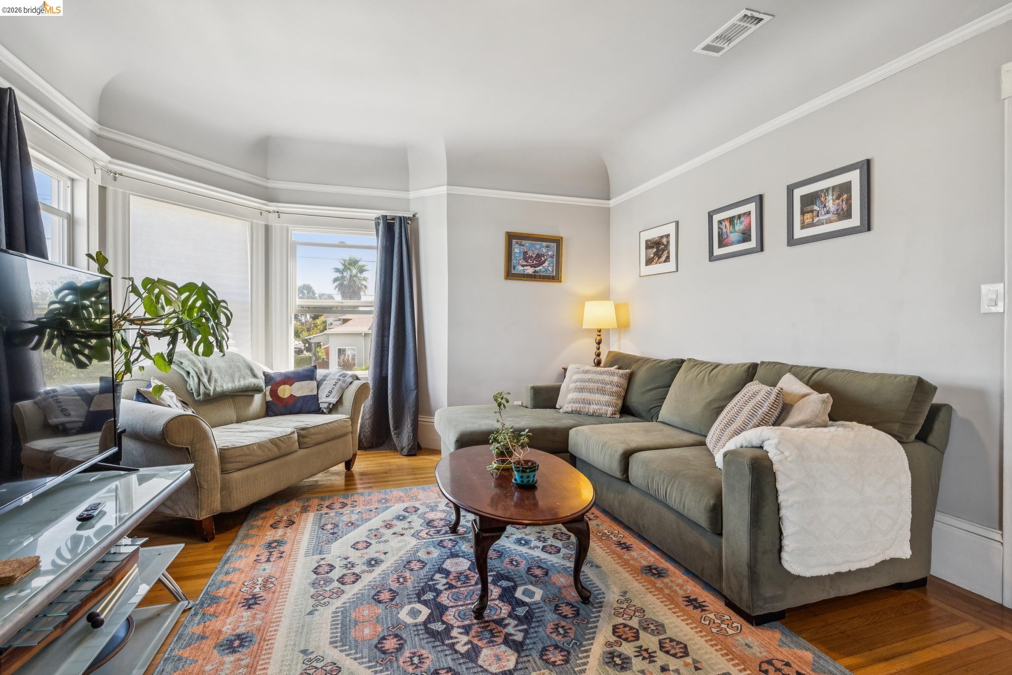 5401 Genoa, Oakland CA 94611 — photo 7