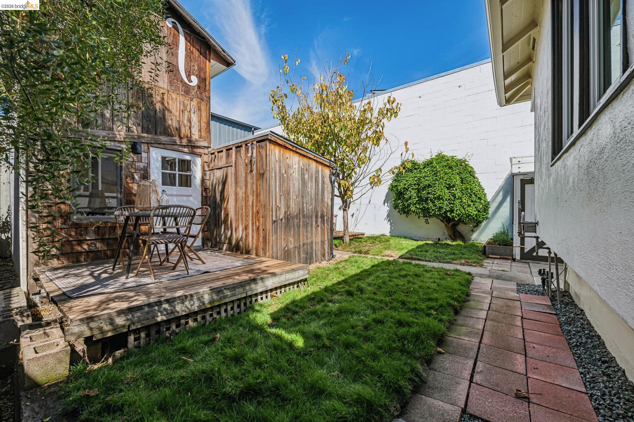 937 Grayson St, Berkeley CA 94710 — photo 40