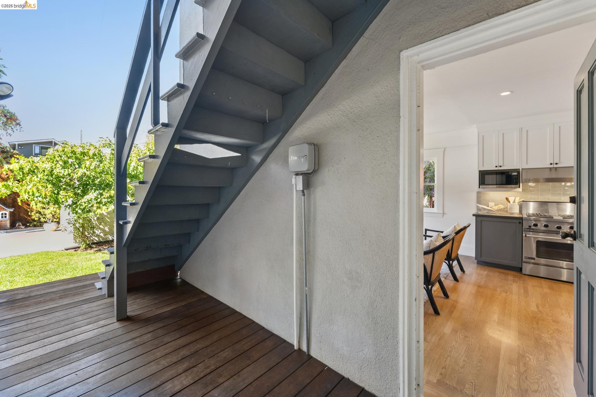 5701 Oak Grove Ave, Oakland CA 94618 — photo 32