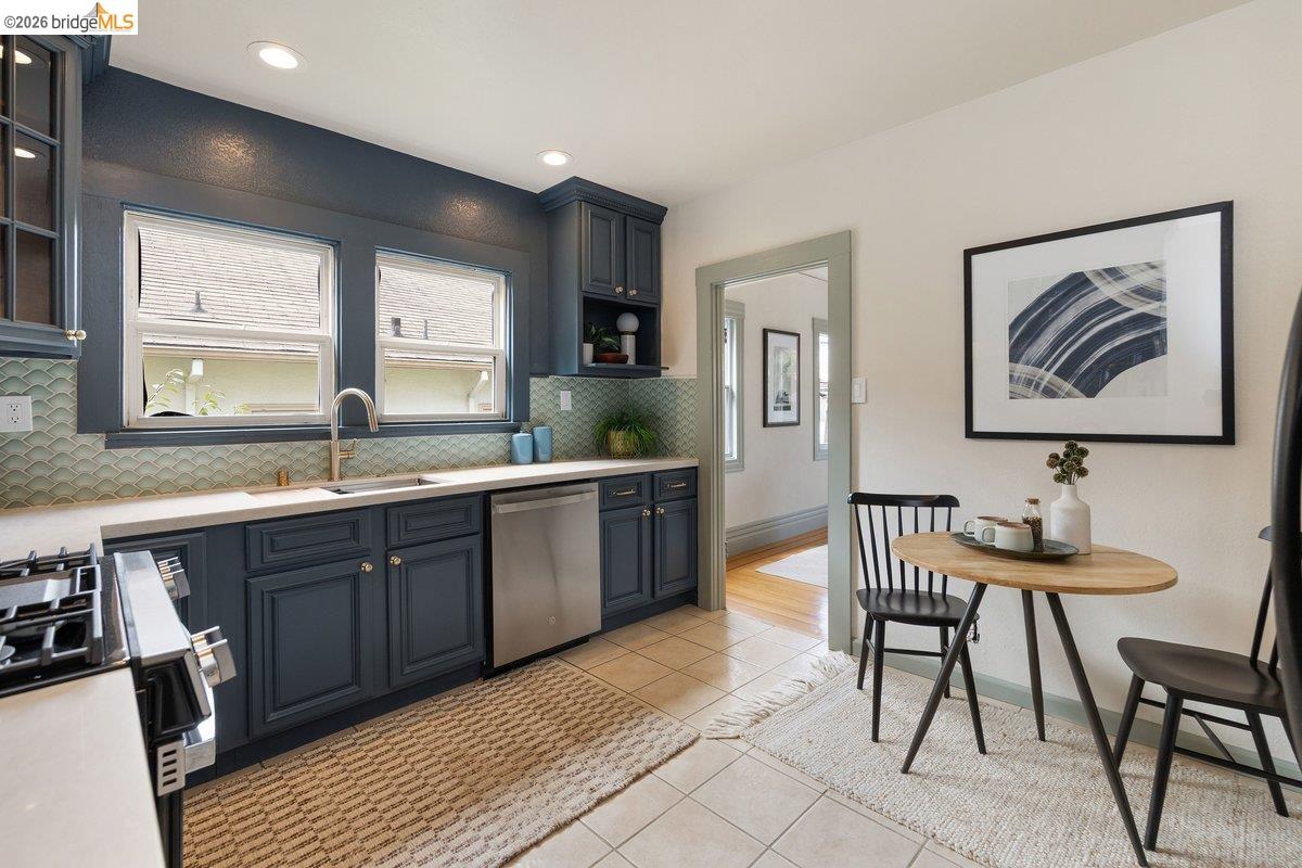 548 Wesley Ave, Oakland CA 94606 — photo 18