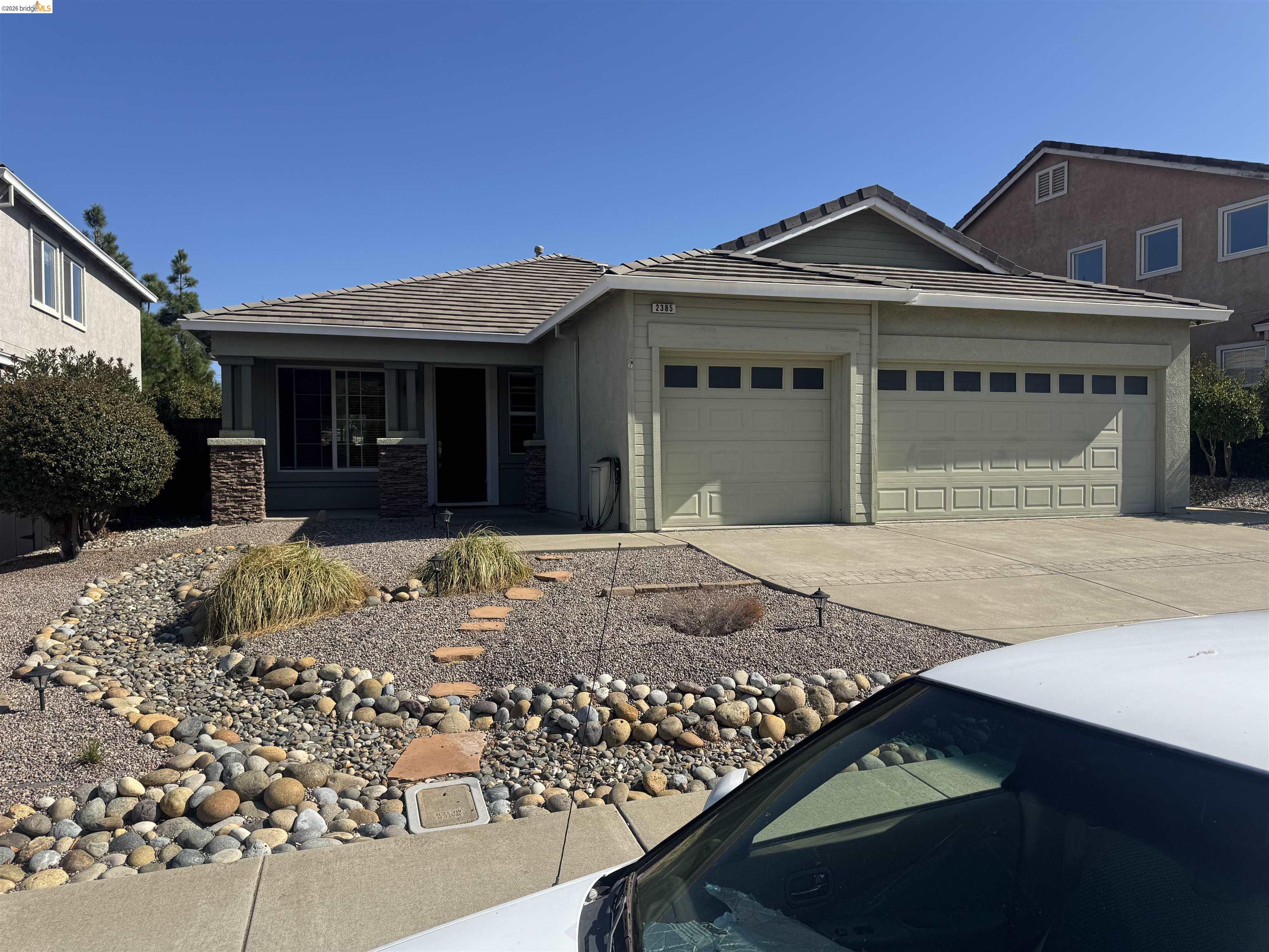 2385 Fieldgate Dr, Pittsburg CA 94565 — photo 2