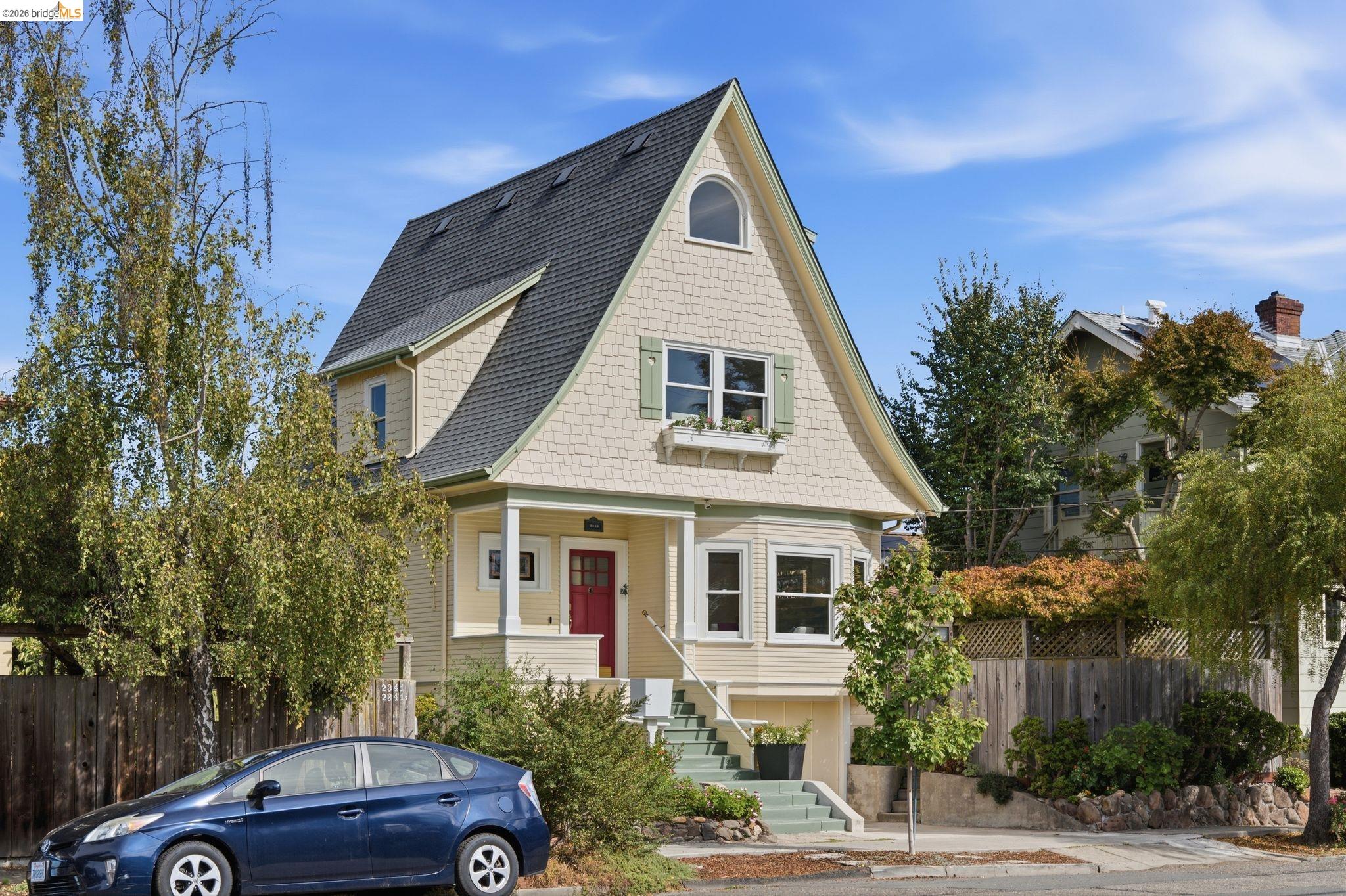 2343 Roosevelt Ave, Berkeley CA 94703 — photo 2