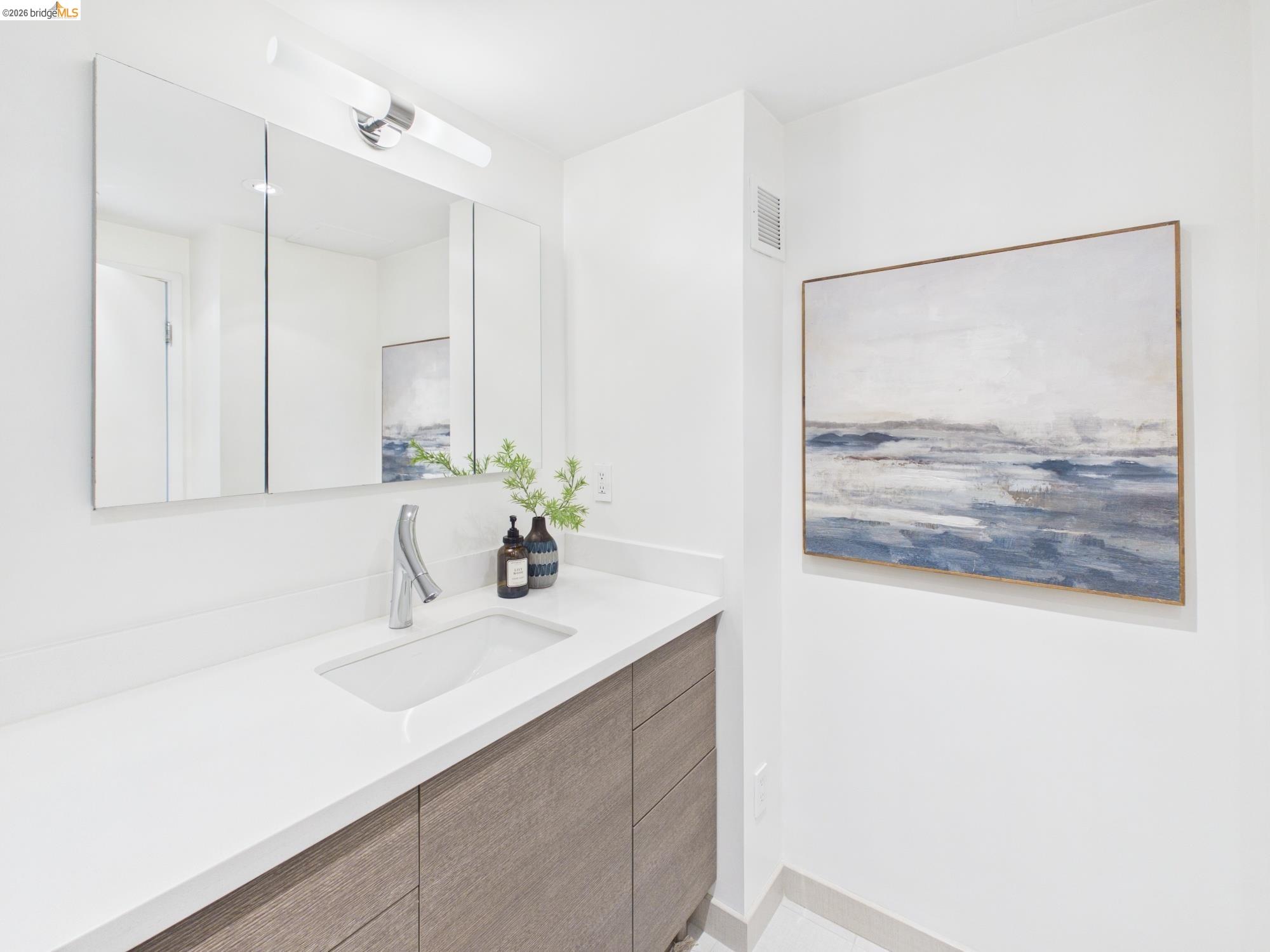 320 Lee St # 303, Oakland CA 94610 — photo 24