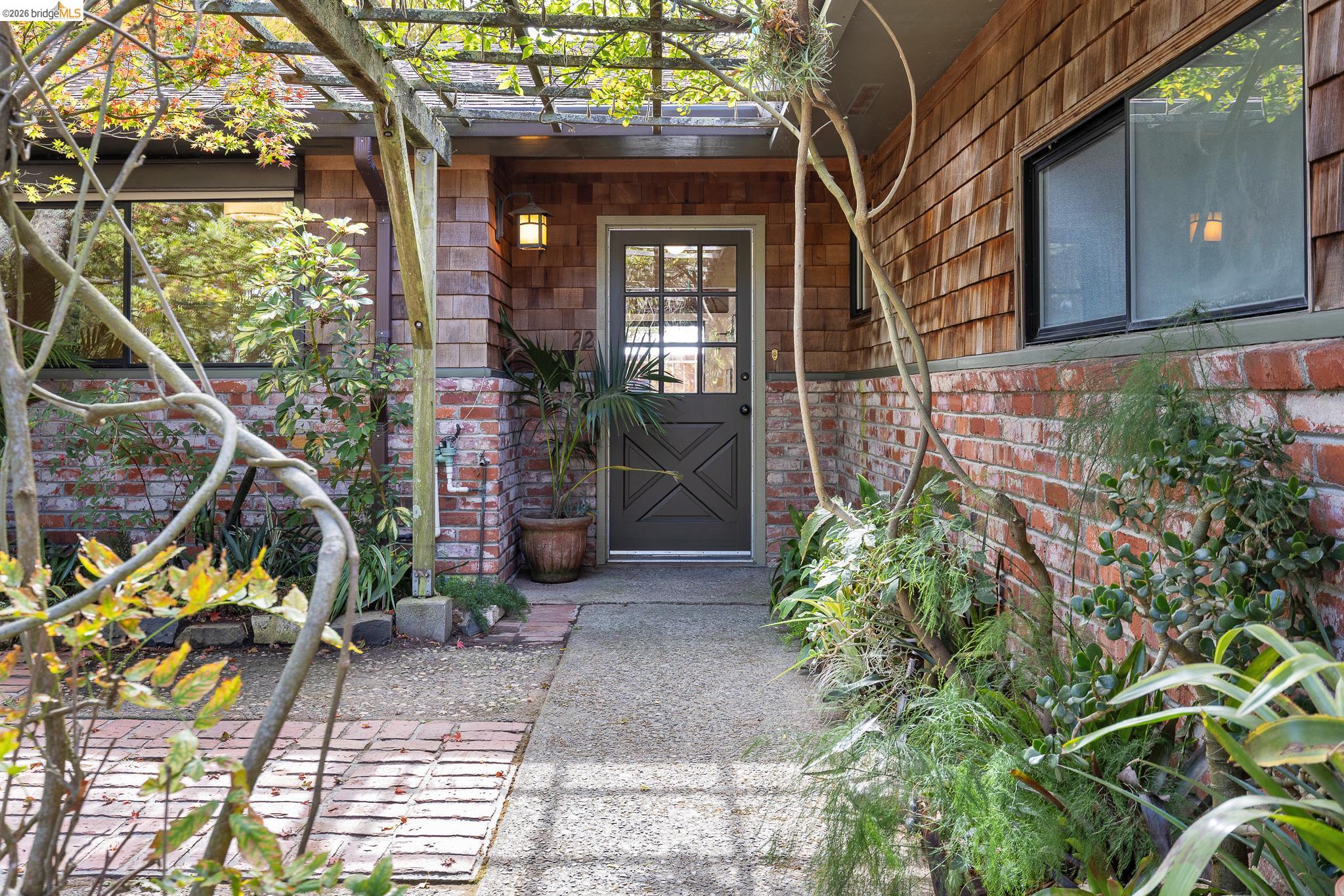 22 Kensington Ct, Kensington CA 94707 — photo 3