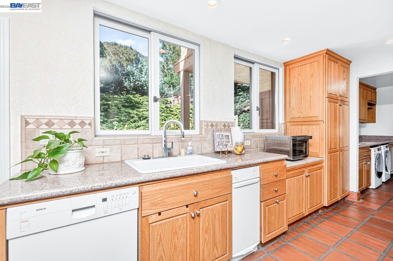 35575 Palomares Rd, Castro Valley CA 94552 — photo 24