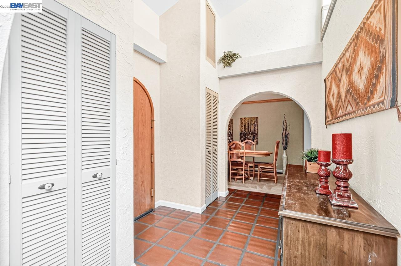 35575 Palomares Rd, Castro Valley CA 94552 — photo 6