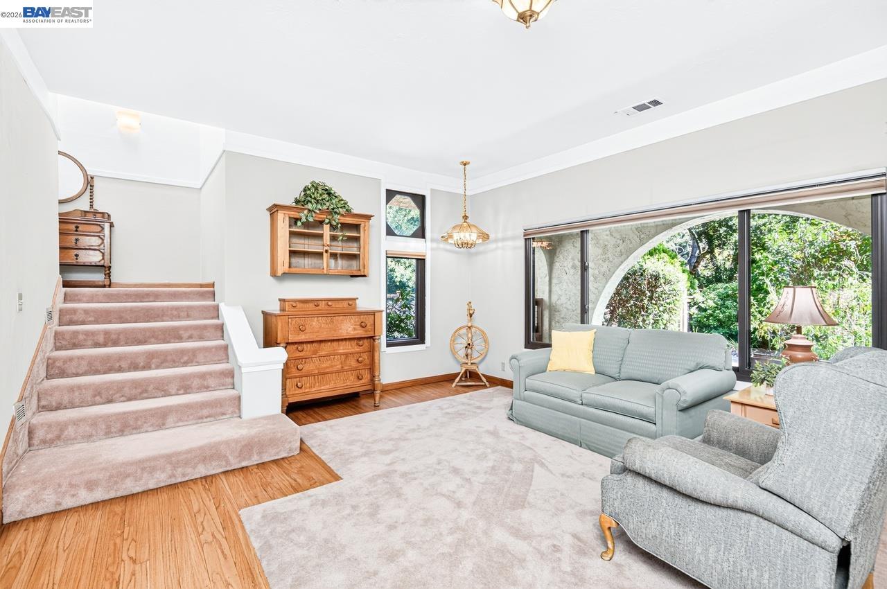 35575 Palomares Rd, Castro Valley CA 94552 — photo 9
