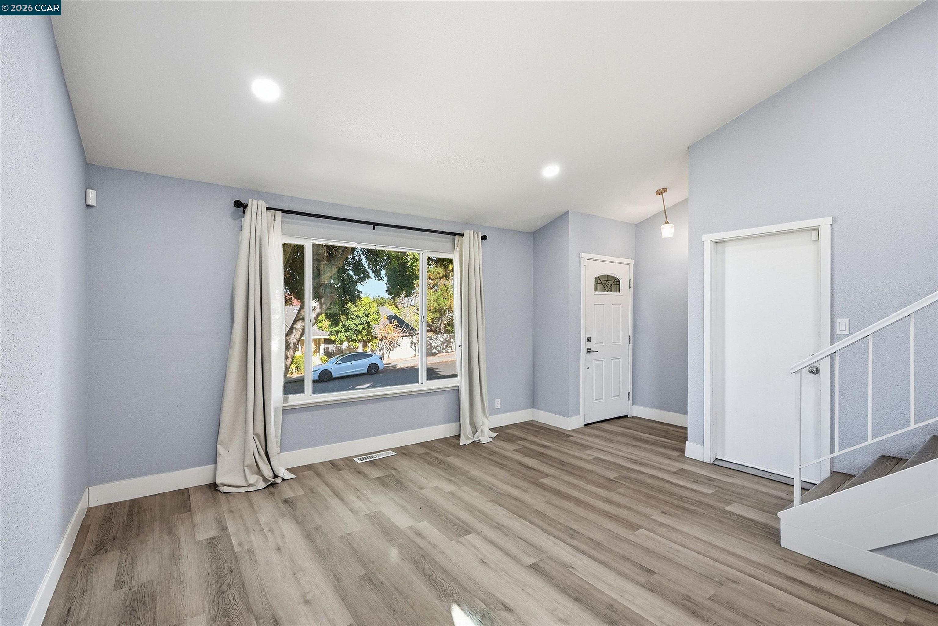 240 Power Dr, Vallejo, CA 94589 photo 3
