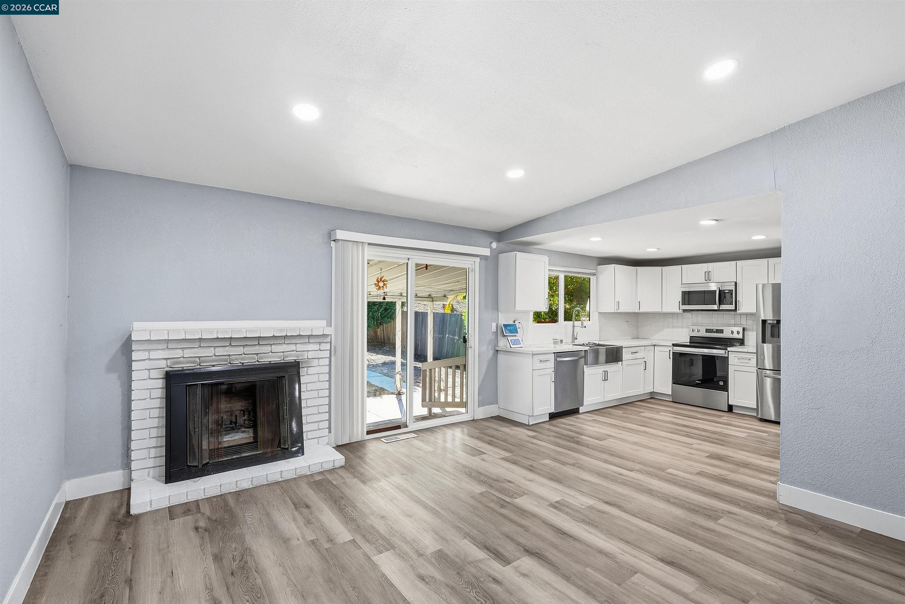 240 Power Dr, Vallejo, CA 94589 photo 7