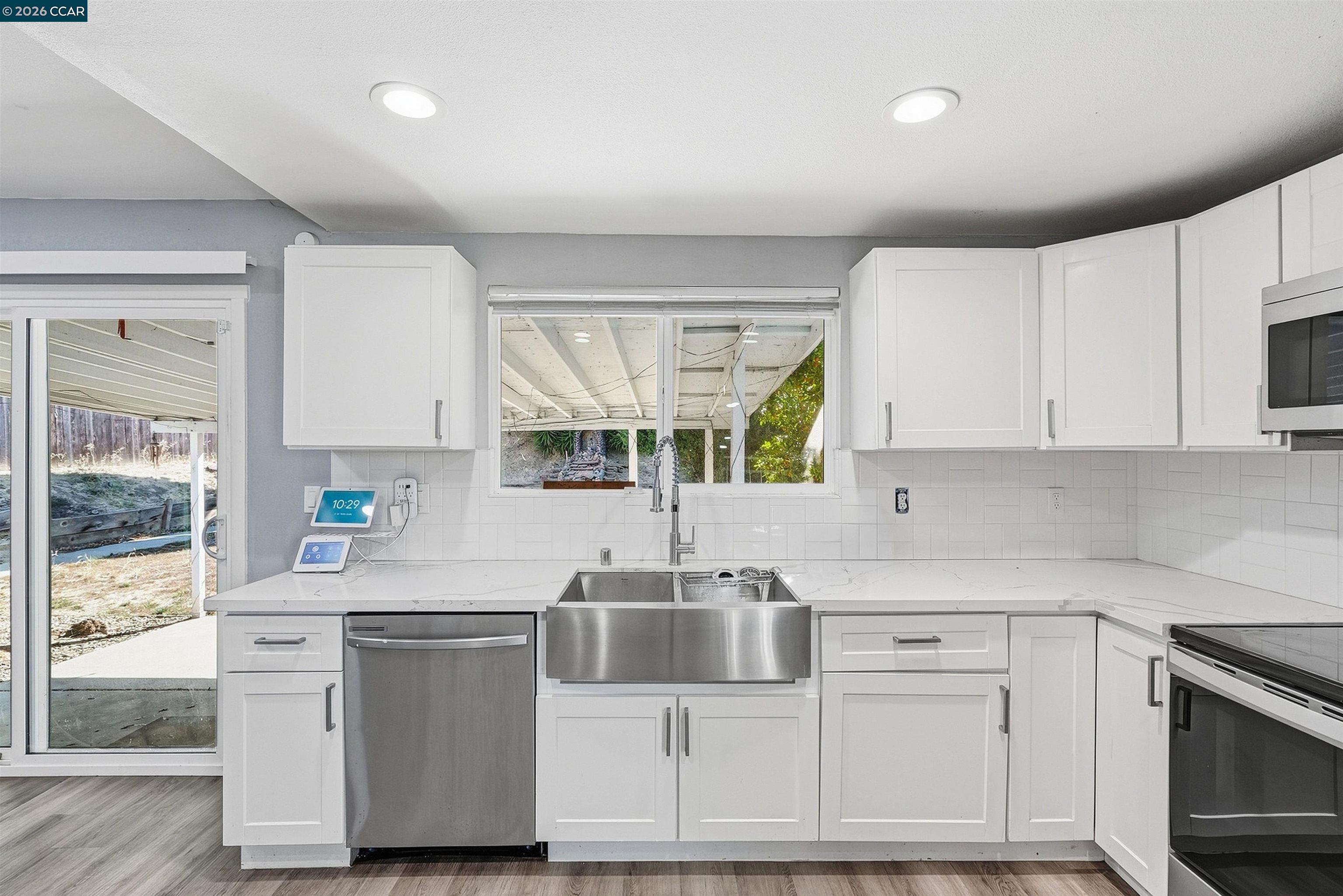 240 Power Dr, Vallejo, CA 94589 photo 9