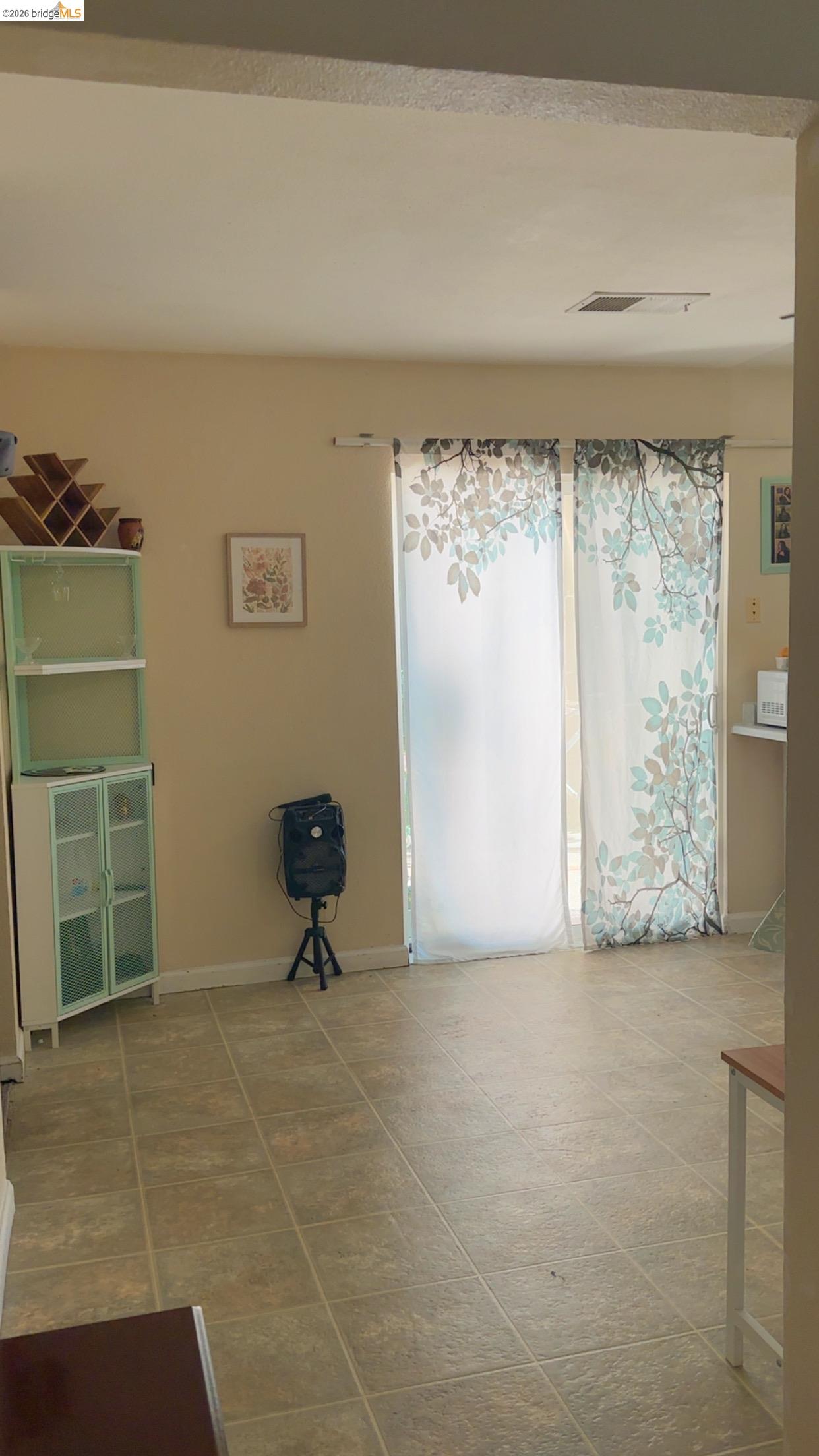742 Northampton Dr, Solano County, CA 95687 photo 9