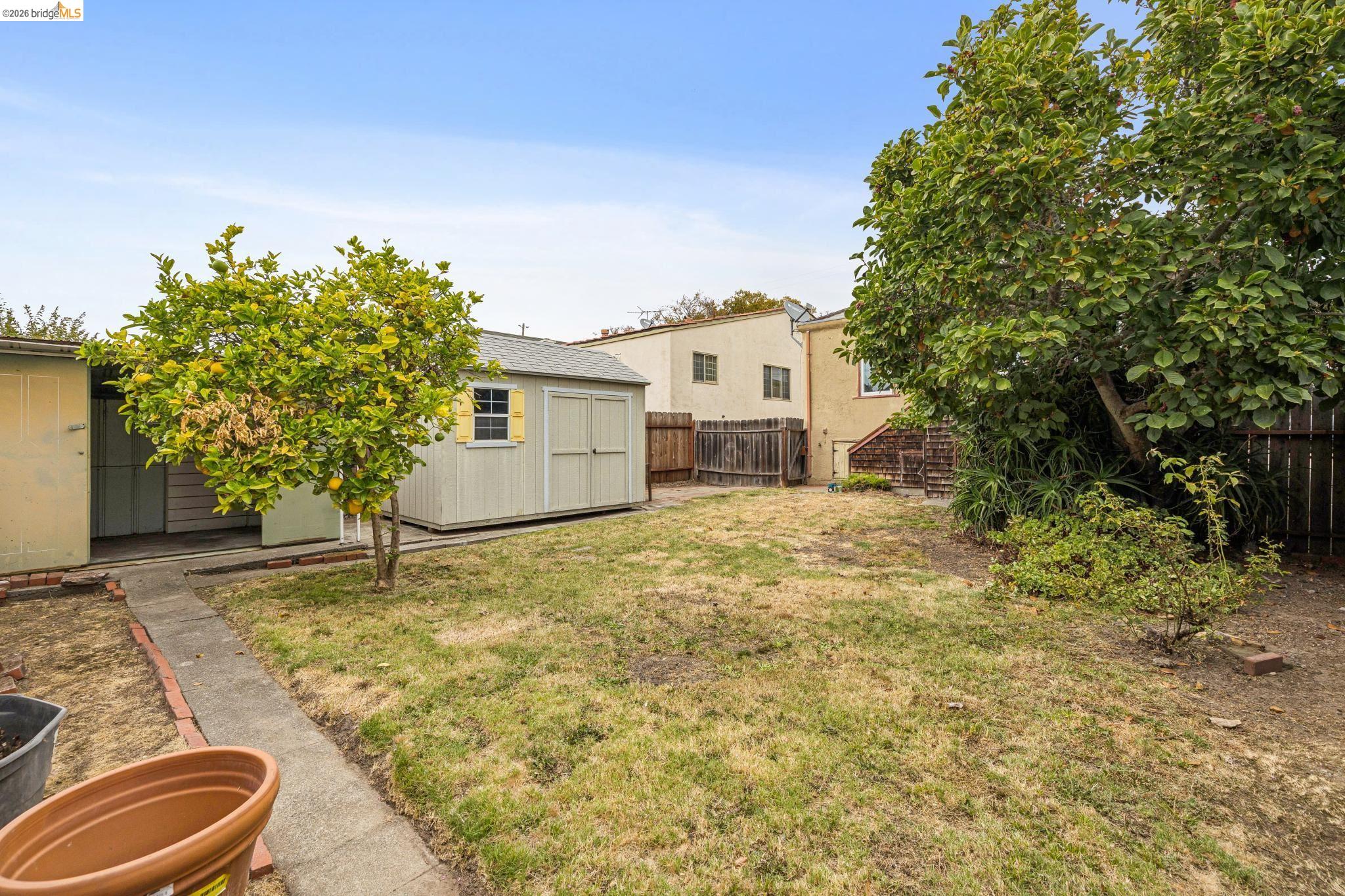 5621 Roberts Ave, Oakland, CA 94605 photo 11