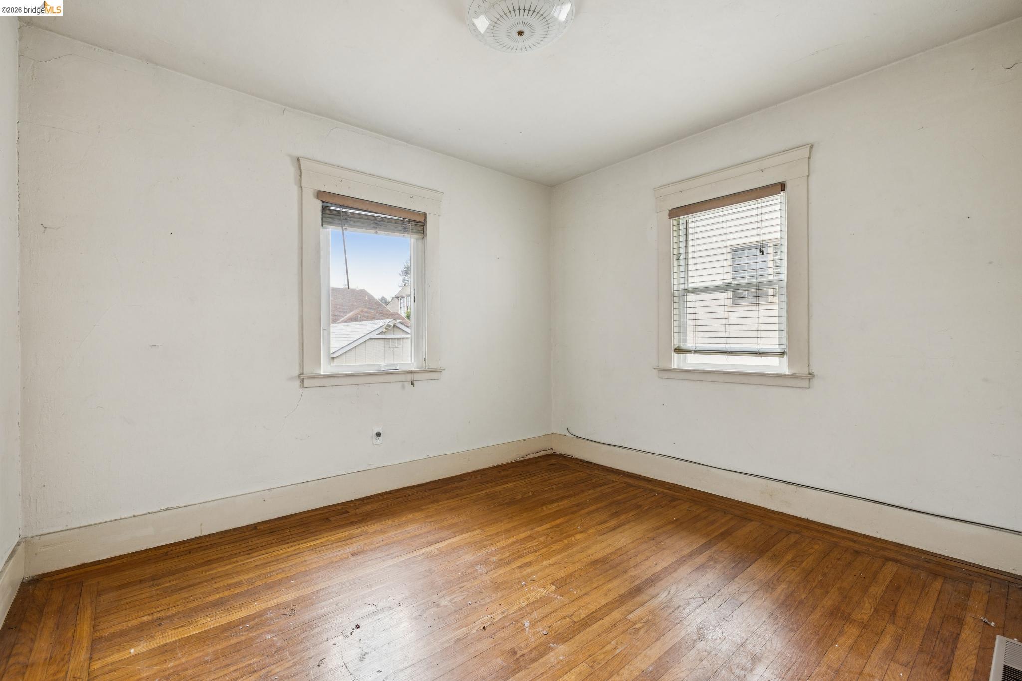 5621 Roberts Ave, Oakland, CA 94605 photo 8