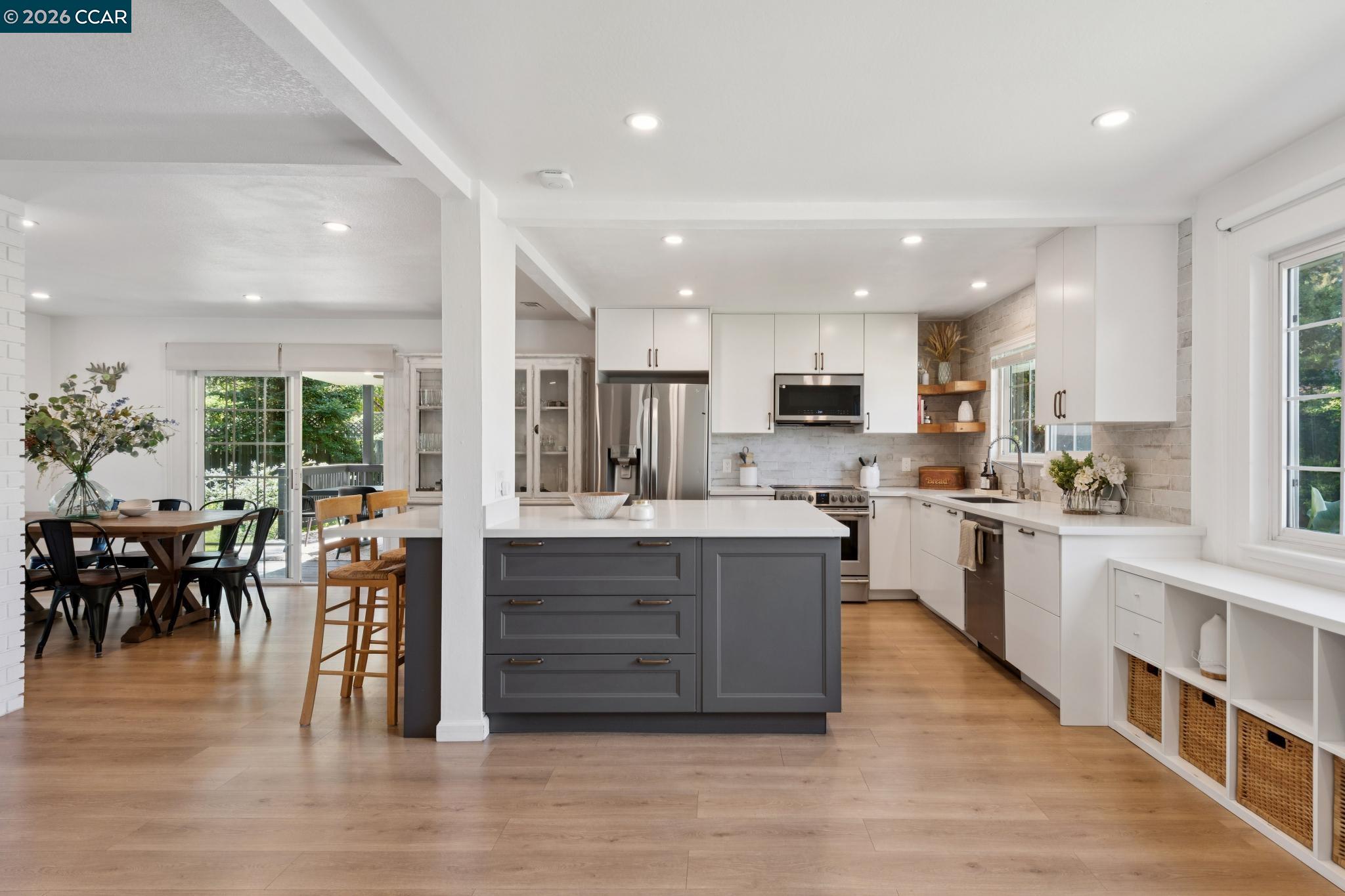 837 Tully Way, Concord CA 94518 — photo 9