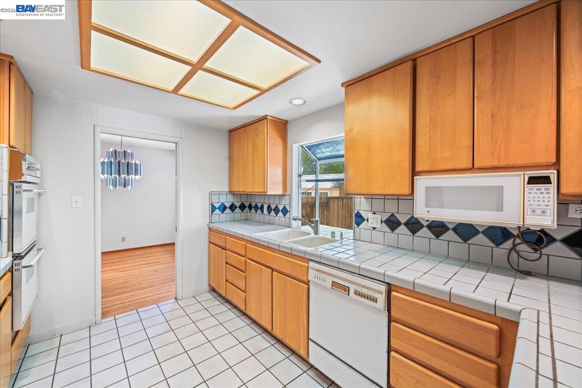 1099 Lynn St, Livermore CA 94550 — photo 15