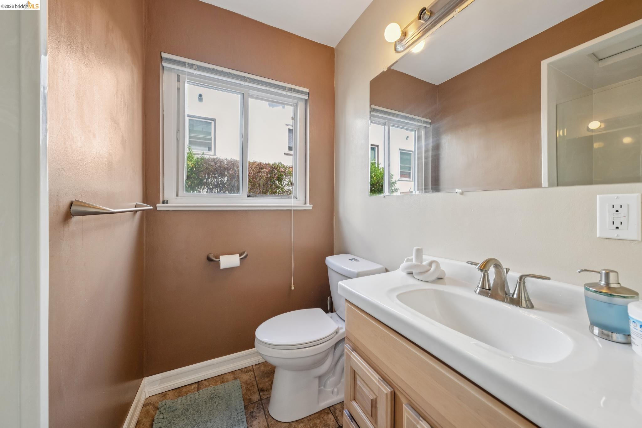 5709 Walnut Street, Oakland CA 94605 — photo 16