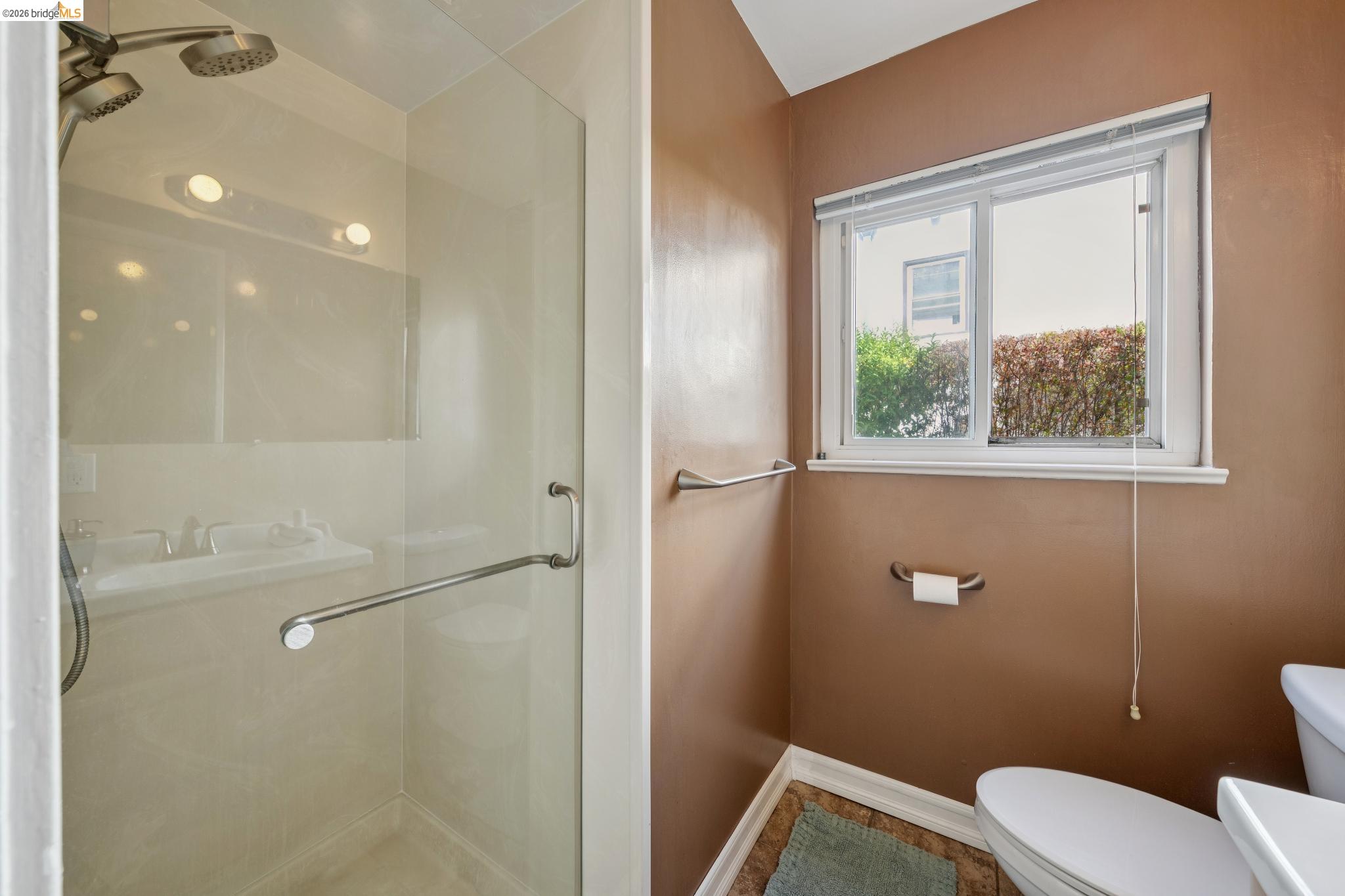 5709 Walnut Street, Oakland CA 94605 — photo 17