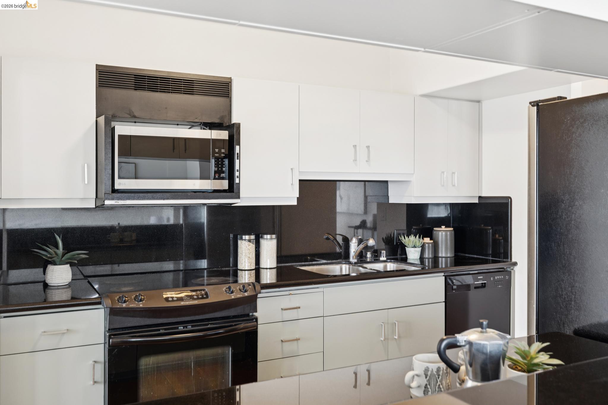 6363 Christie Avenue # 2017, Emeryville CA 94608 — photo 17