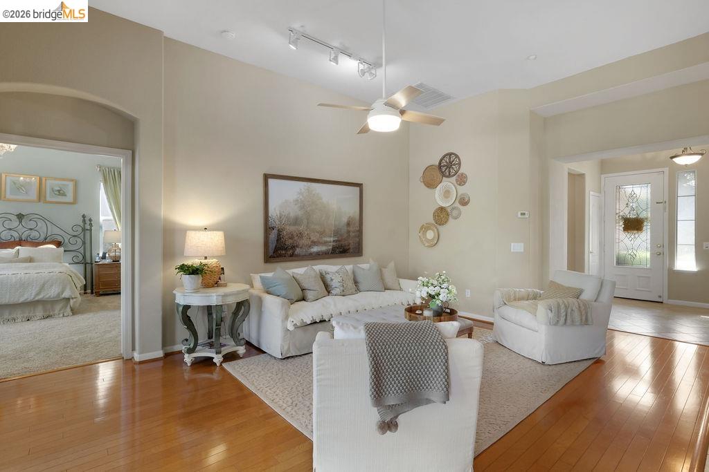 1361 Mcprince Ln, Brentwood CA 94513 — photo 4