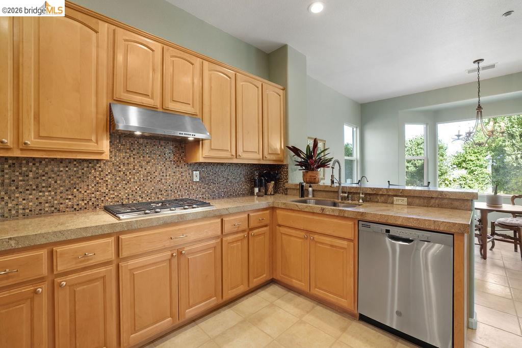 1361 Mcprince Ln, Brentwood CA 94513 — photo 5