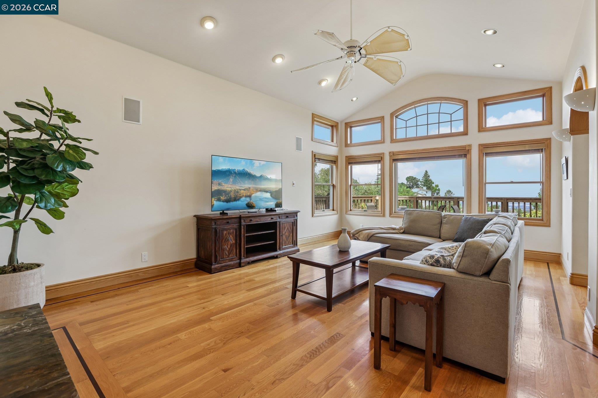 3906 Arbutus Ct, Hayward CA 94542 — photo 11