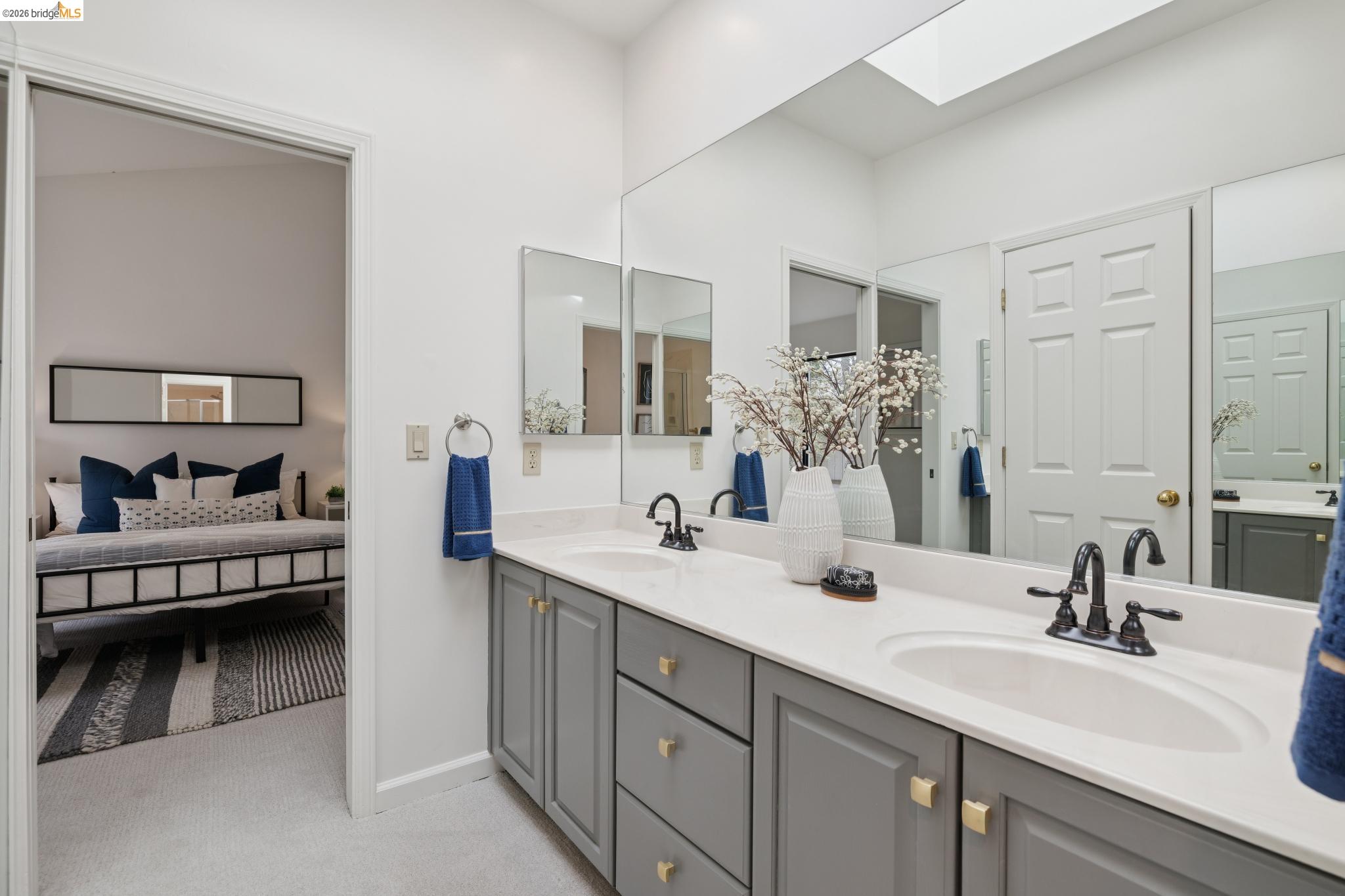 557 Hiller Dr, Oakland CA 94618 — photo 34