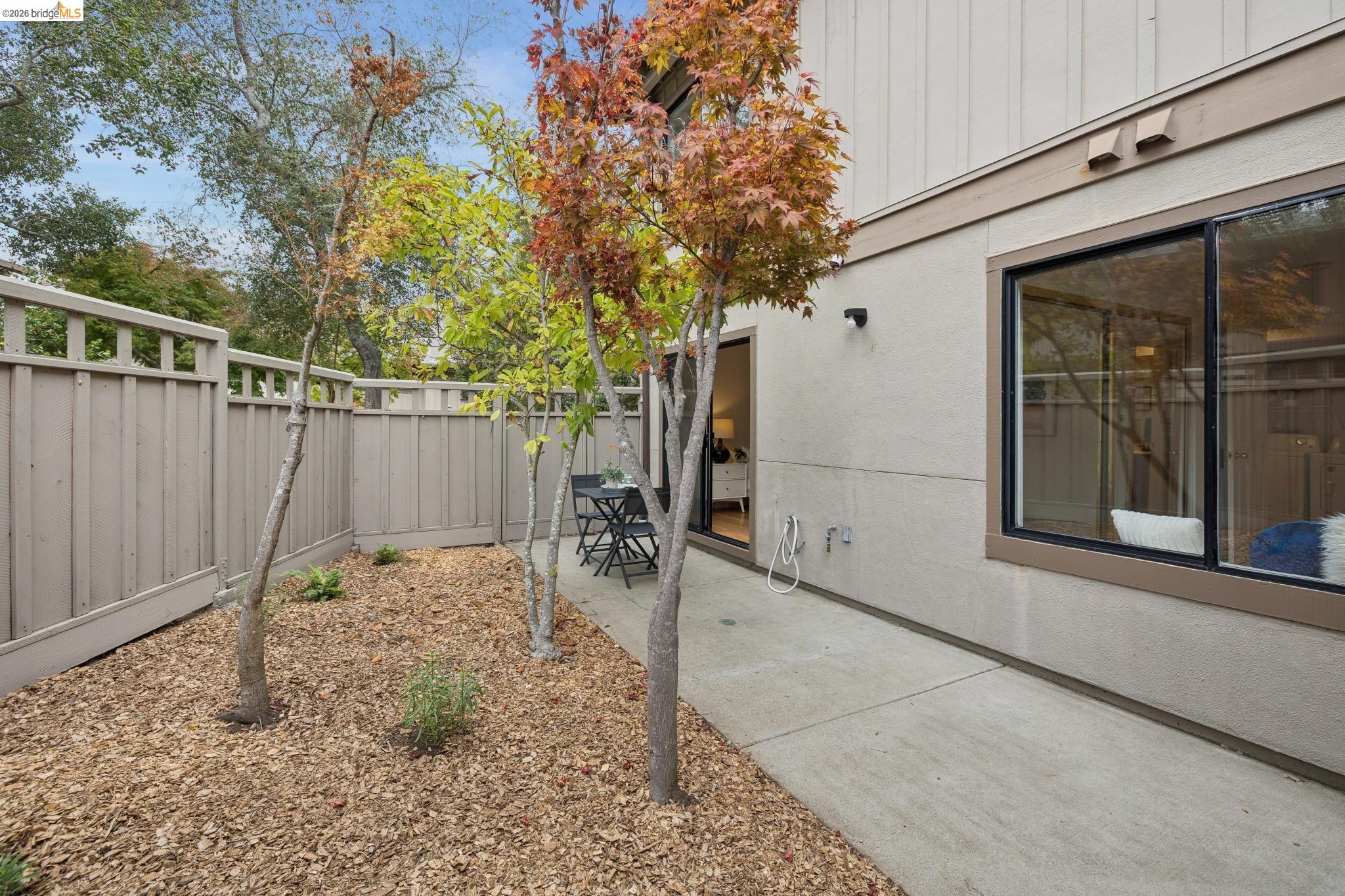557 Hiller Dr, Oakland CA 94618 — photo 60