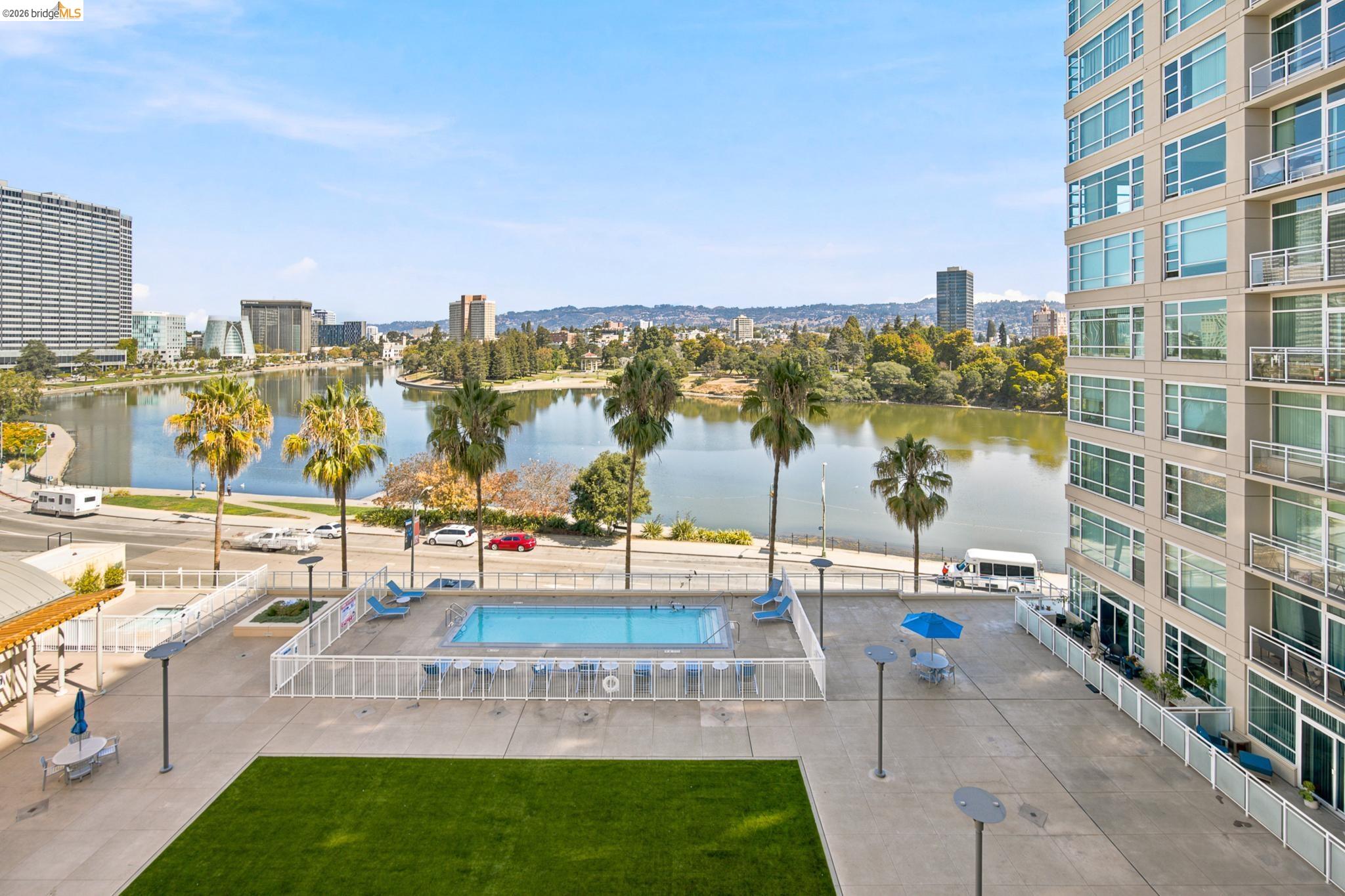 1 Lakeside Dr # 607, Oakland CA 94612 — photo 4