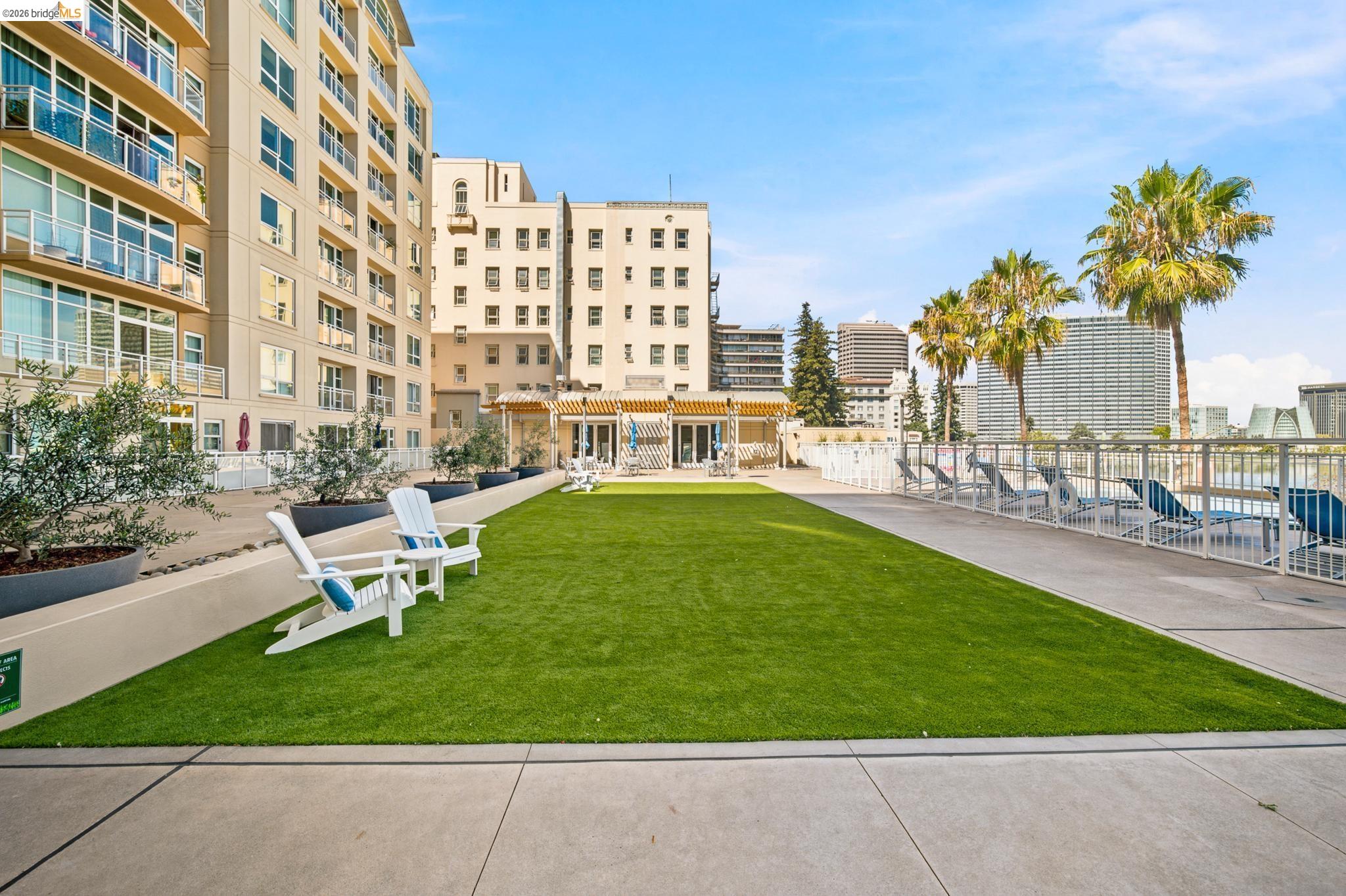 1 Lakeside Dr # 607, Oakland CA 94612 — photo 31